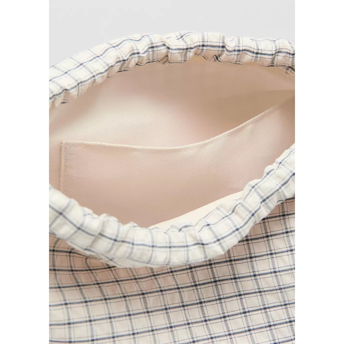 Trousse de toilette à carreaux en coton écru, MANGO