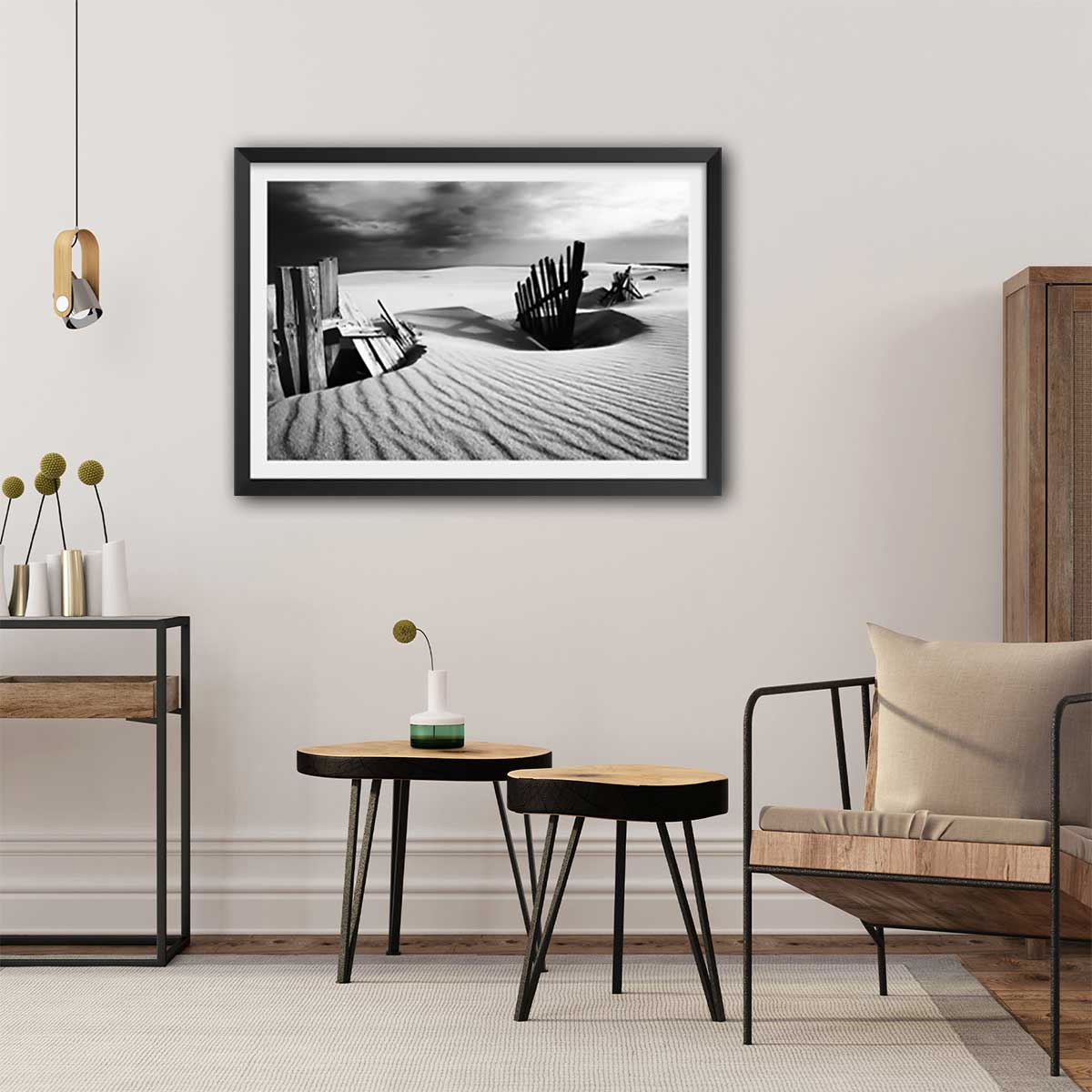 Poster dunes affiche + cadre en bois - noir, HEXOA