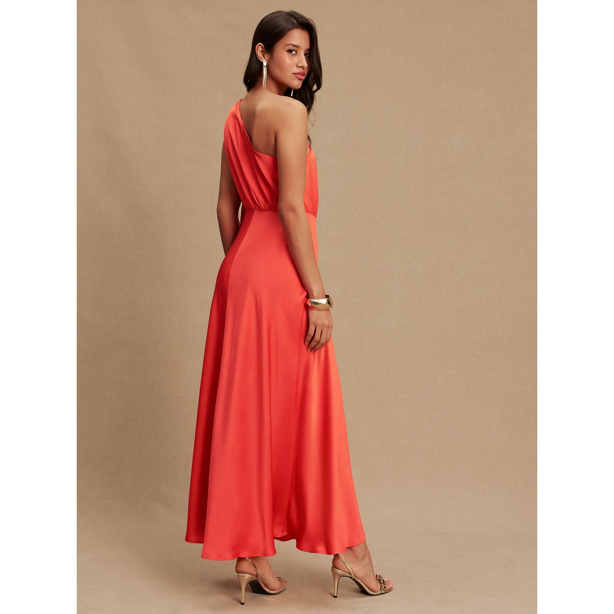 Robe mi-longue style foulard en satin rose corail, NEXT