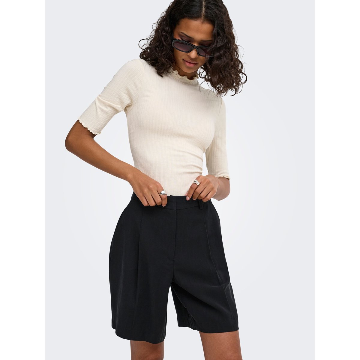 Short De Ville black 1, JDY