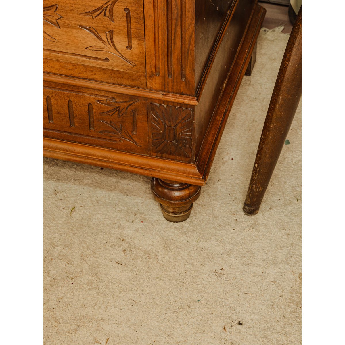 Commode en bois et marbre bordeaux Garance N°731 - Bon état bois foncé, DEBONGOUT
