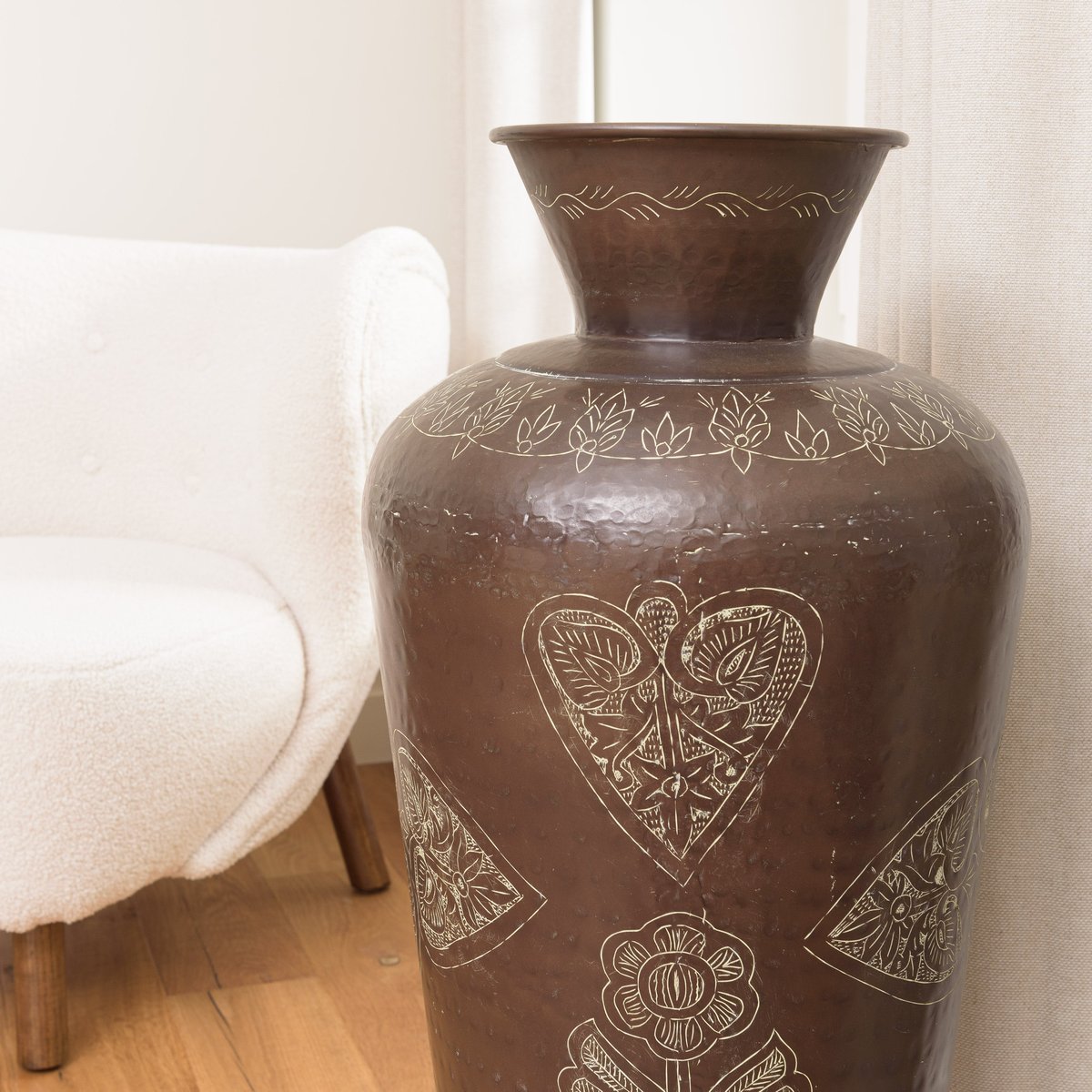 Grand vase oriental couleur cuivre foncé patiné motifs dorés H85,5 cm NADOR marron, PIER IMPORT