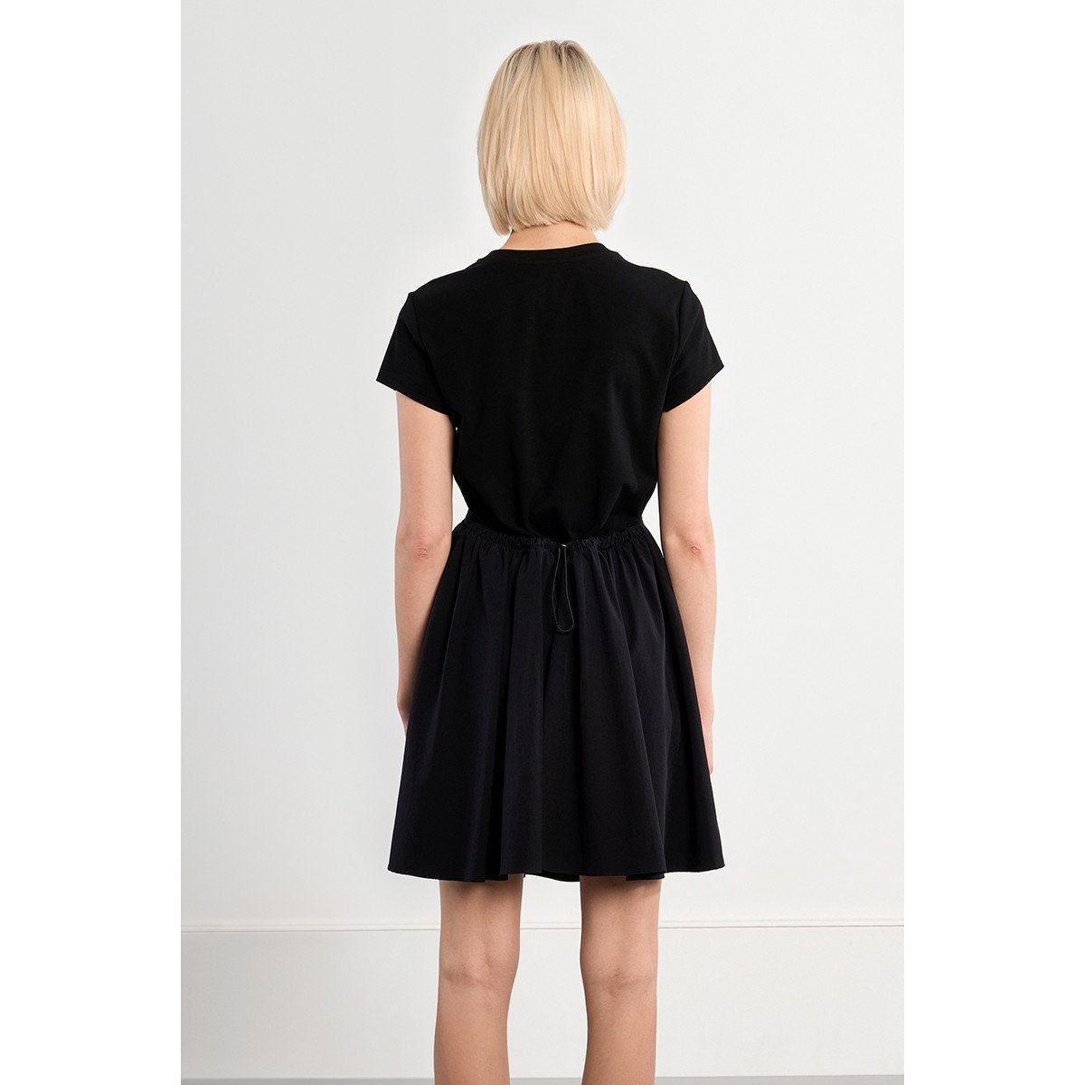 Robe mini en nylon, à cordon noir, LILI SIDONIO