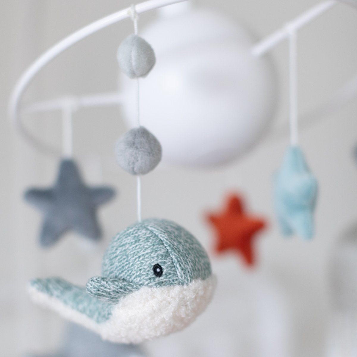 Mobile pour bébé orange, vert, blanc, FLOW