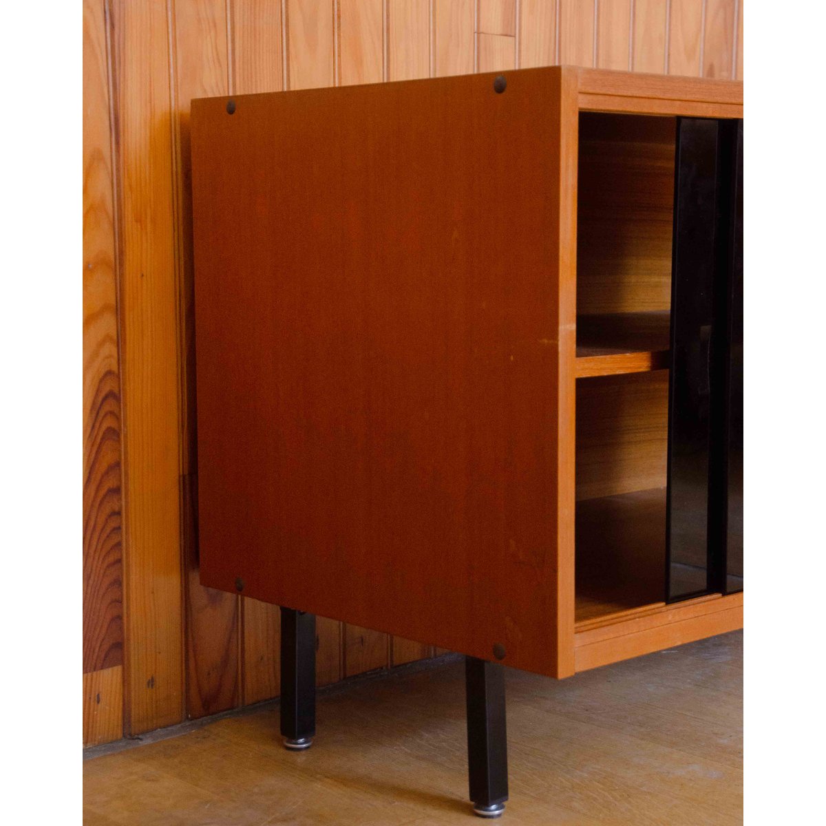 Enfilade vitrée en teck Margaret N°513 - Bon état noir, DEBONGOUT