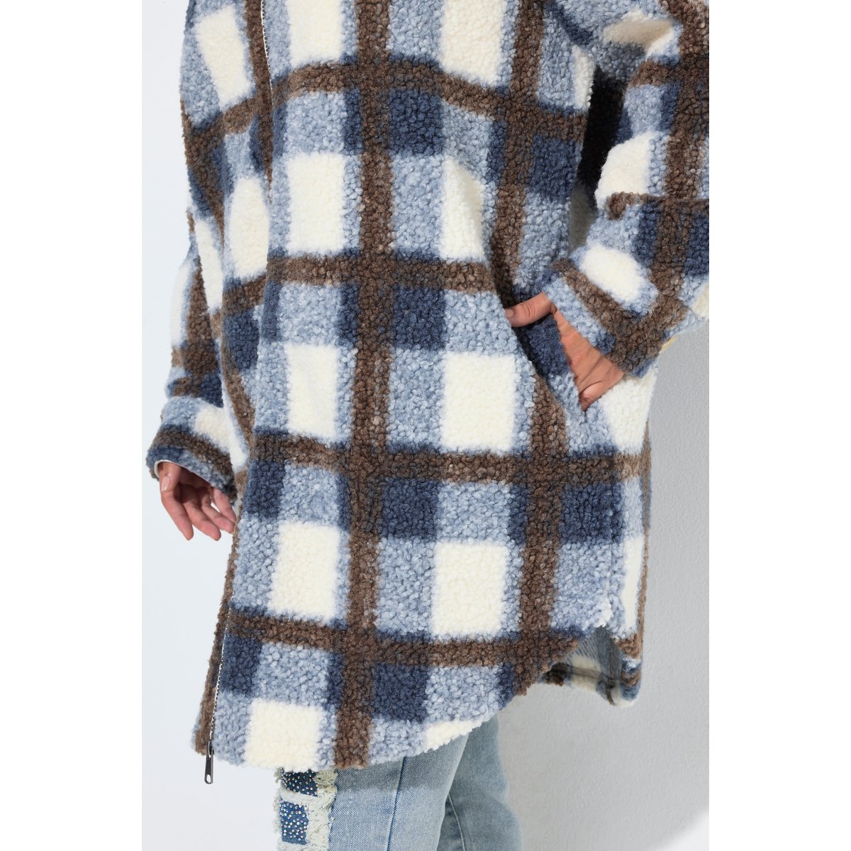 Veste en polaire bouclée à carreaux blanc cassé, ULLA POPKEN