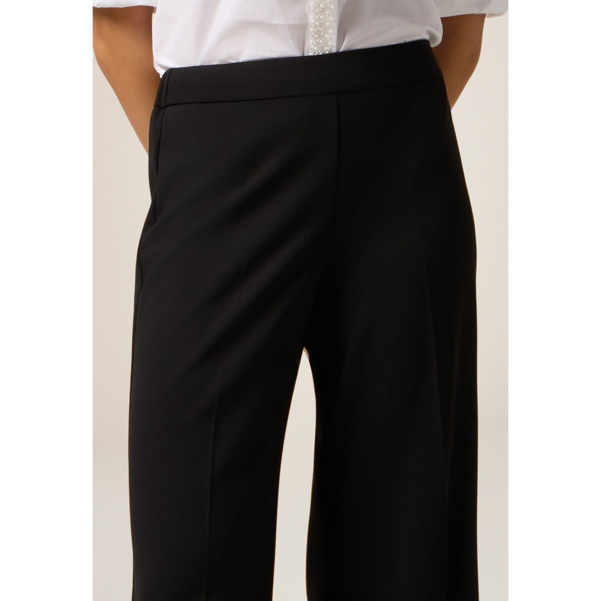 Pantalon palazzo noir, OLTRE
