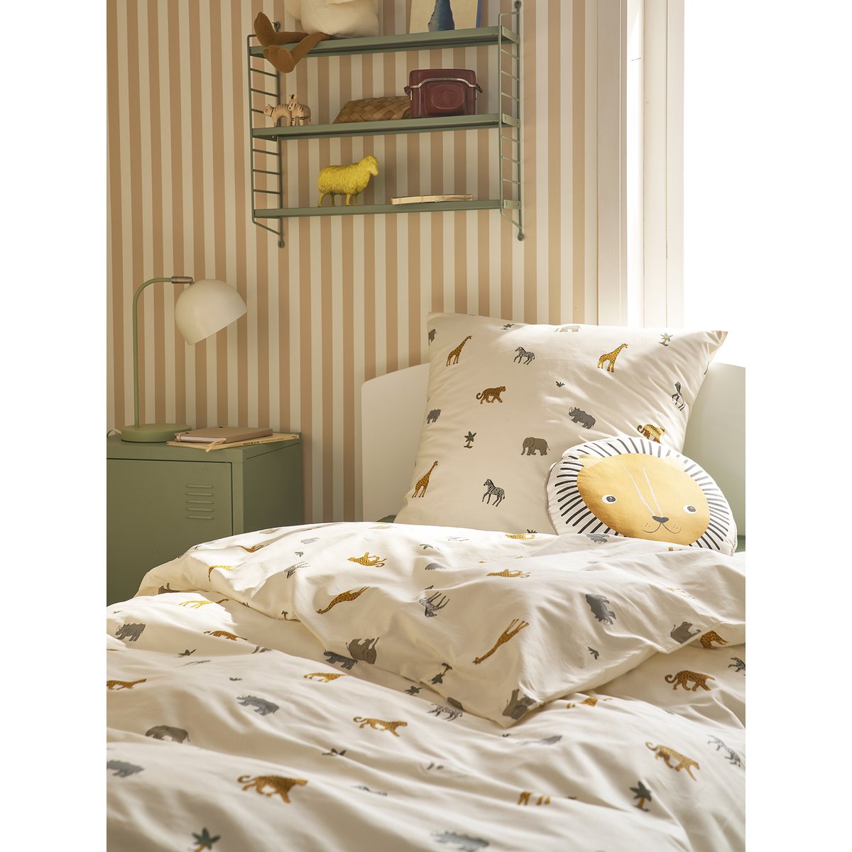 Parure housse de couette et taie d'oreiller WILD ANIMALS blanc imprimé, VERTBAUDET