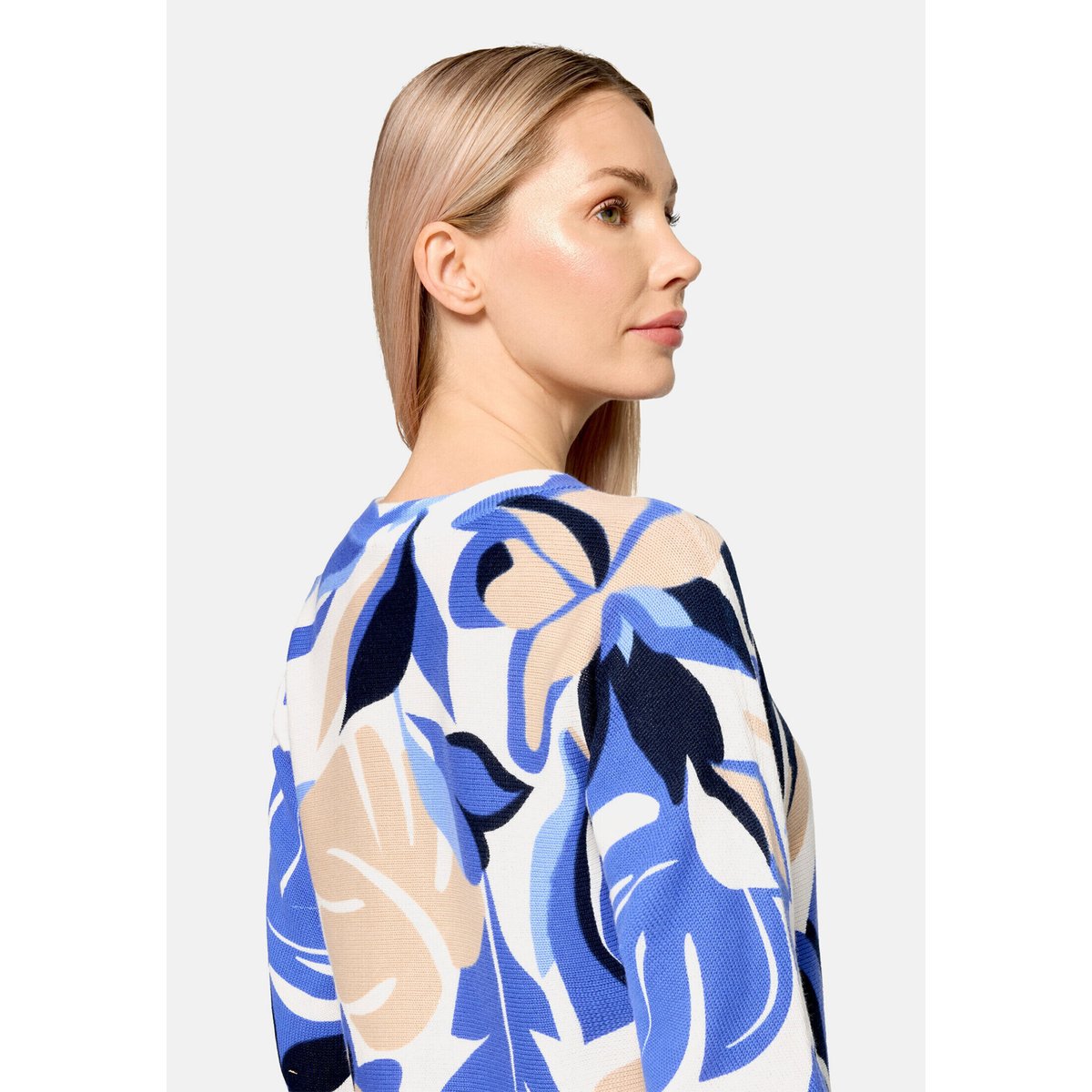Pull-over en maille à imprimé light blue/cream, BETTY BARCLAY