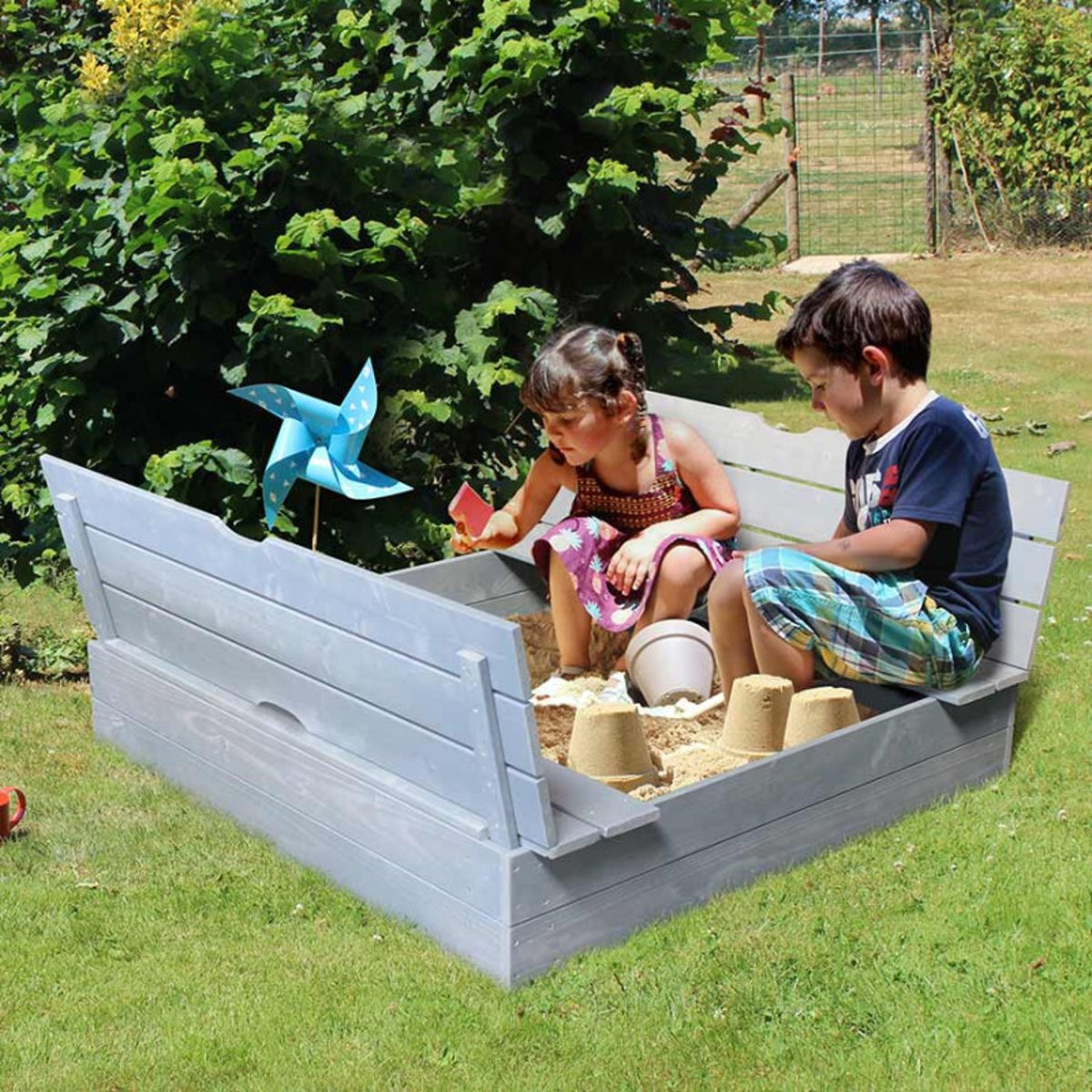 Bac à sable bois gris avec bancs pliables gris, SOULET