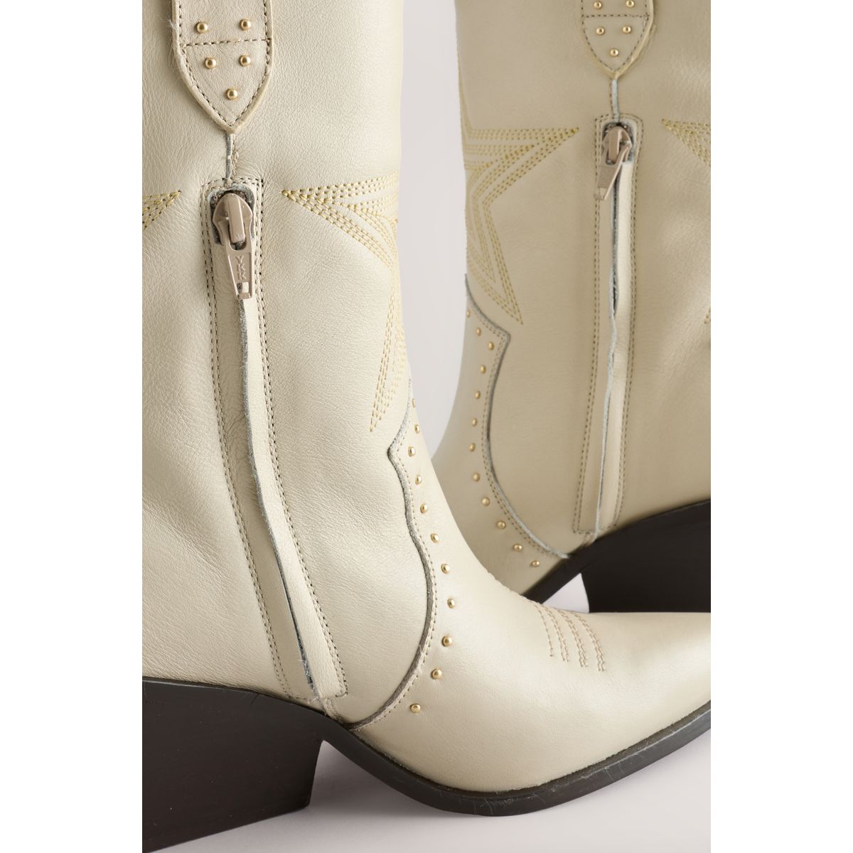 Bottes style western avec étoile crème, NEXT