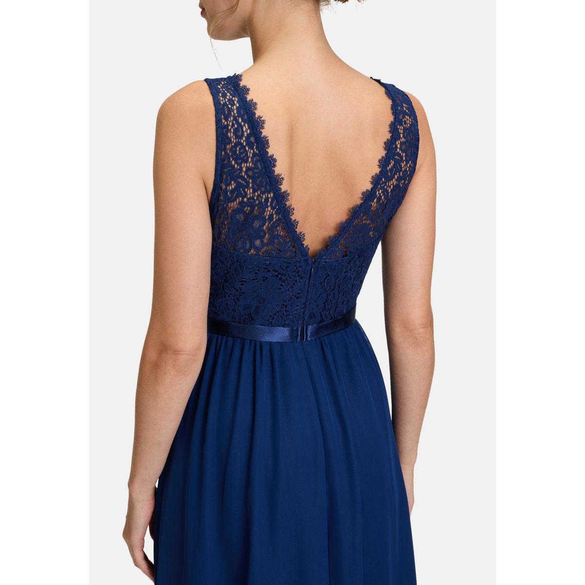 Robe de soirée en dentelle festival blue, VERA MONT