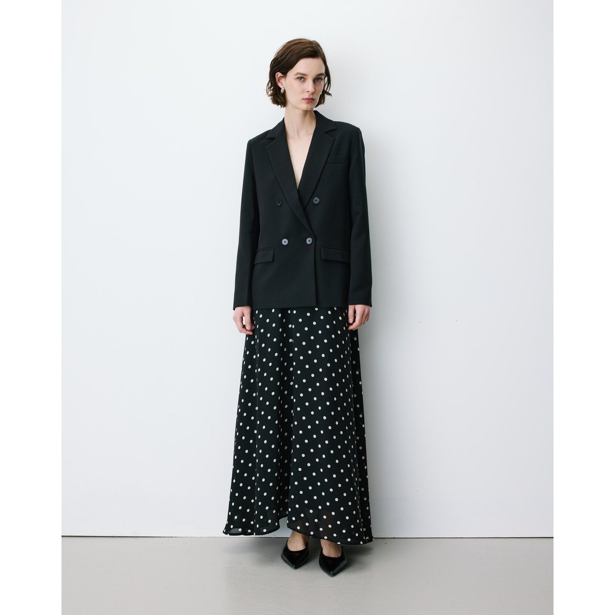 Blazer droit à boutonnage croisé blush Noix noir, GRACE AND MILA