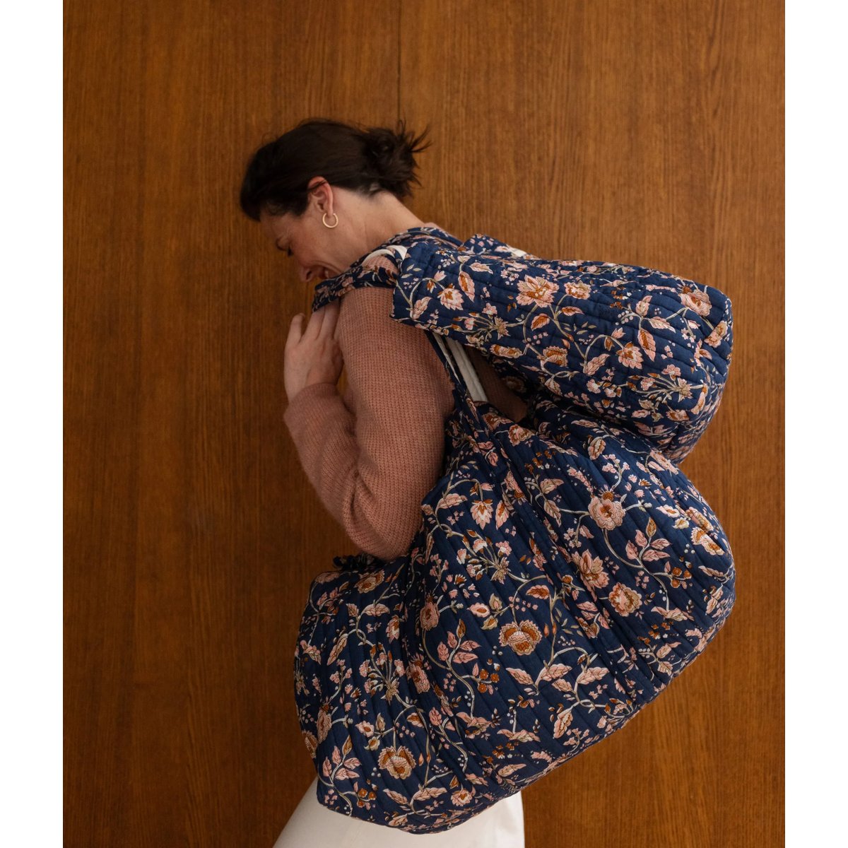 Sac weekend en coton matelassé Nesta bleu nuit, BINDI ATELIER