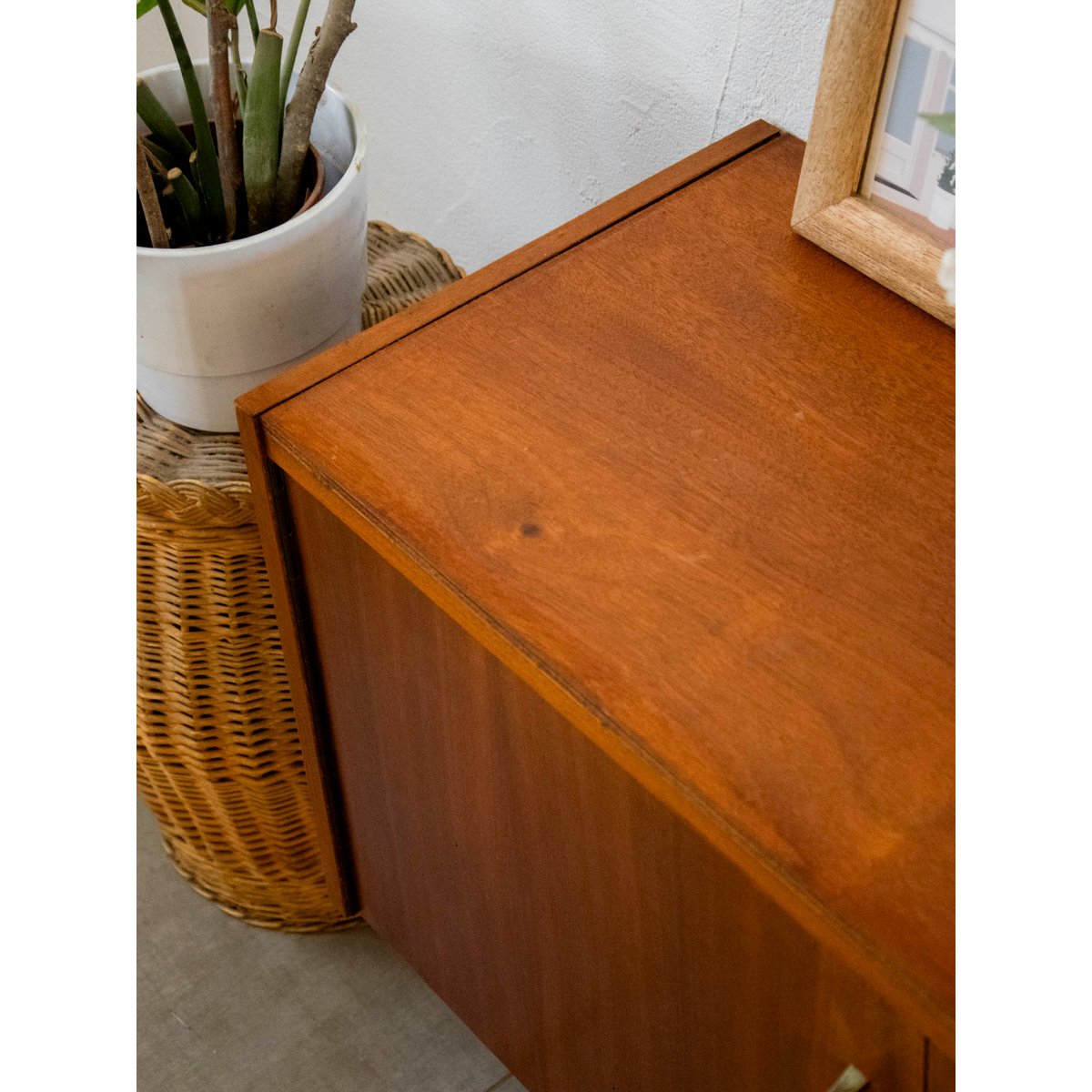 Buffet en bois massif Gilbert N°889 - Bon état bois foncé, DEBONGOUT