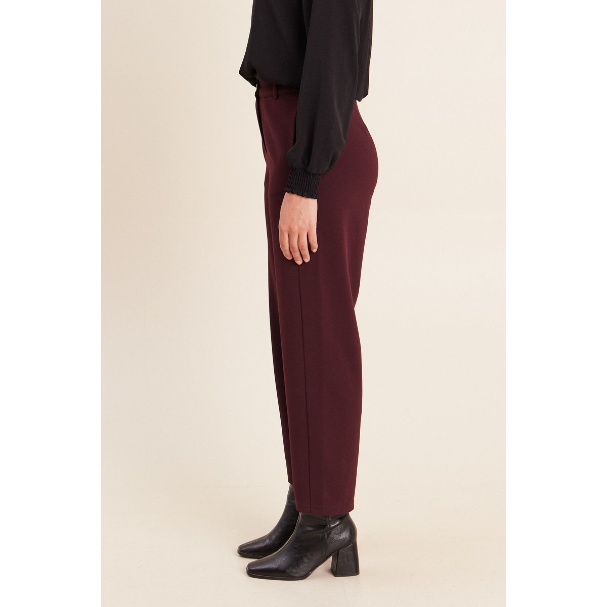 Pantalon bordeaux, BREAL