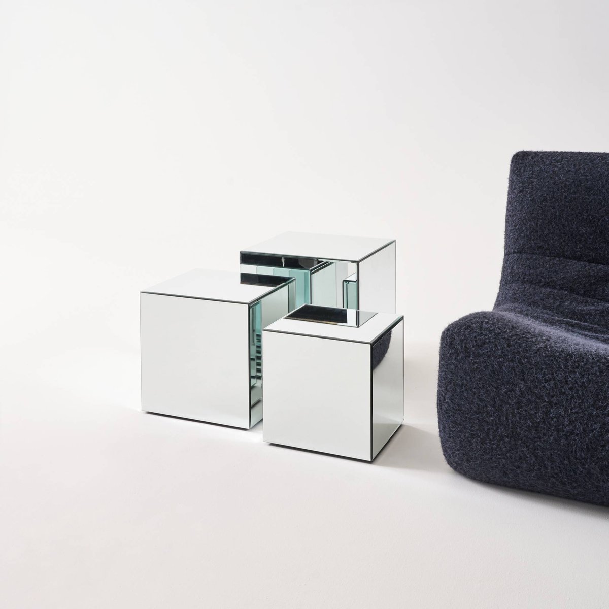 Table cubique miroir, bout de canapé, table d'appoint cube miroir 40cm MIRAGE transparent, SWEEEK