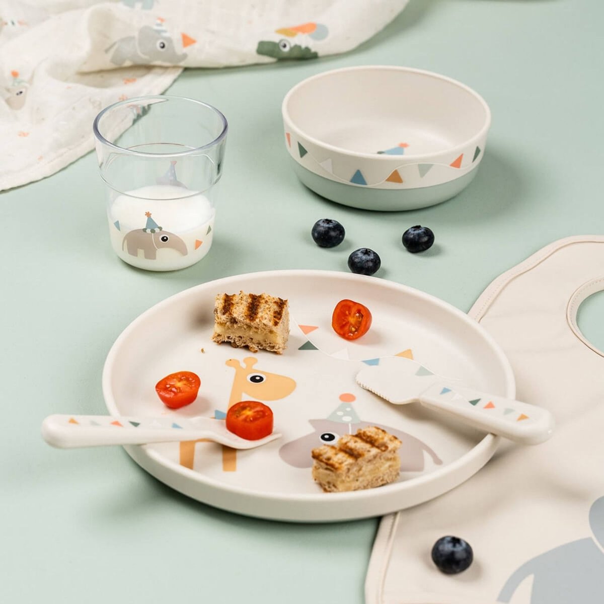 Assiette sable, DONE BY DEER