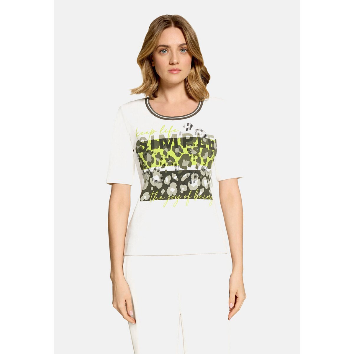 T-shirt basique de texture côtelée patch cream/green, BETTY BARCLAY