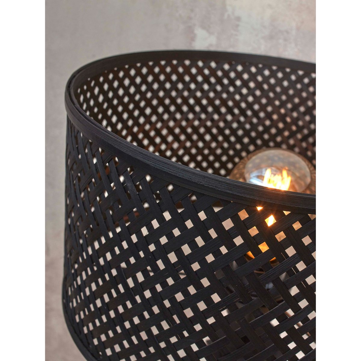 Lampadaire Bambou JAVA noir, GOOD & MOJO