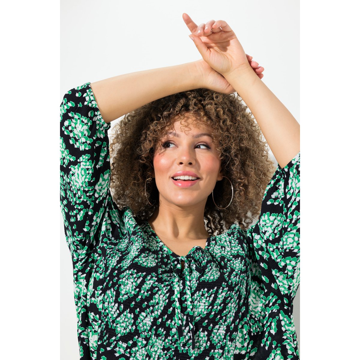 Blouse smockée, imprimé intégral et col rond gris asphalte, ULLA POPKEN