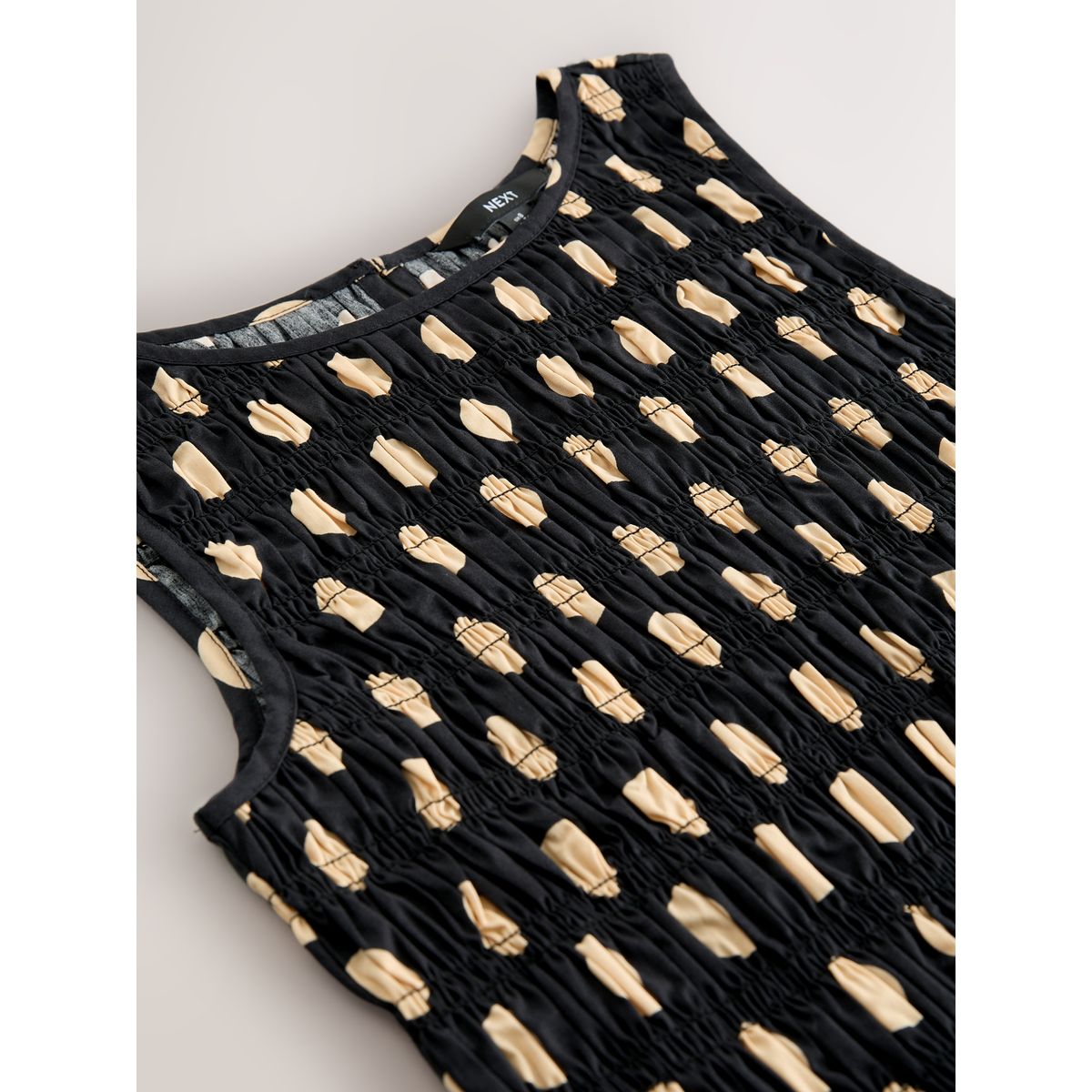 Top transparent taches noirs et neutres, NEXT