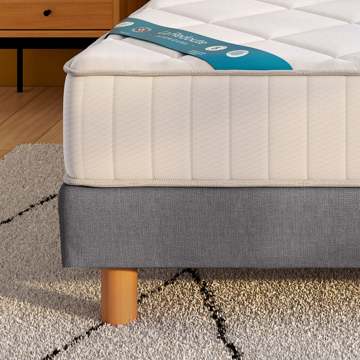 Ensemble matelas latex, 7 zones, soutien très ferme, accueil tonique et sommier gris foncé, LA REDOUTE INTERIEURS