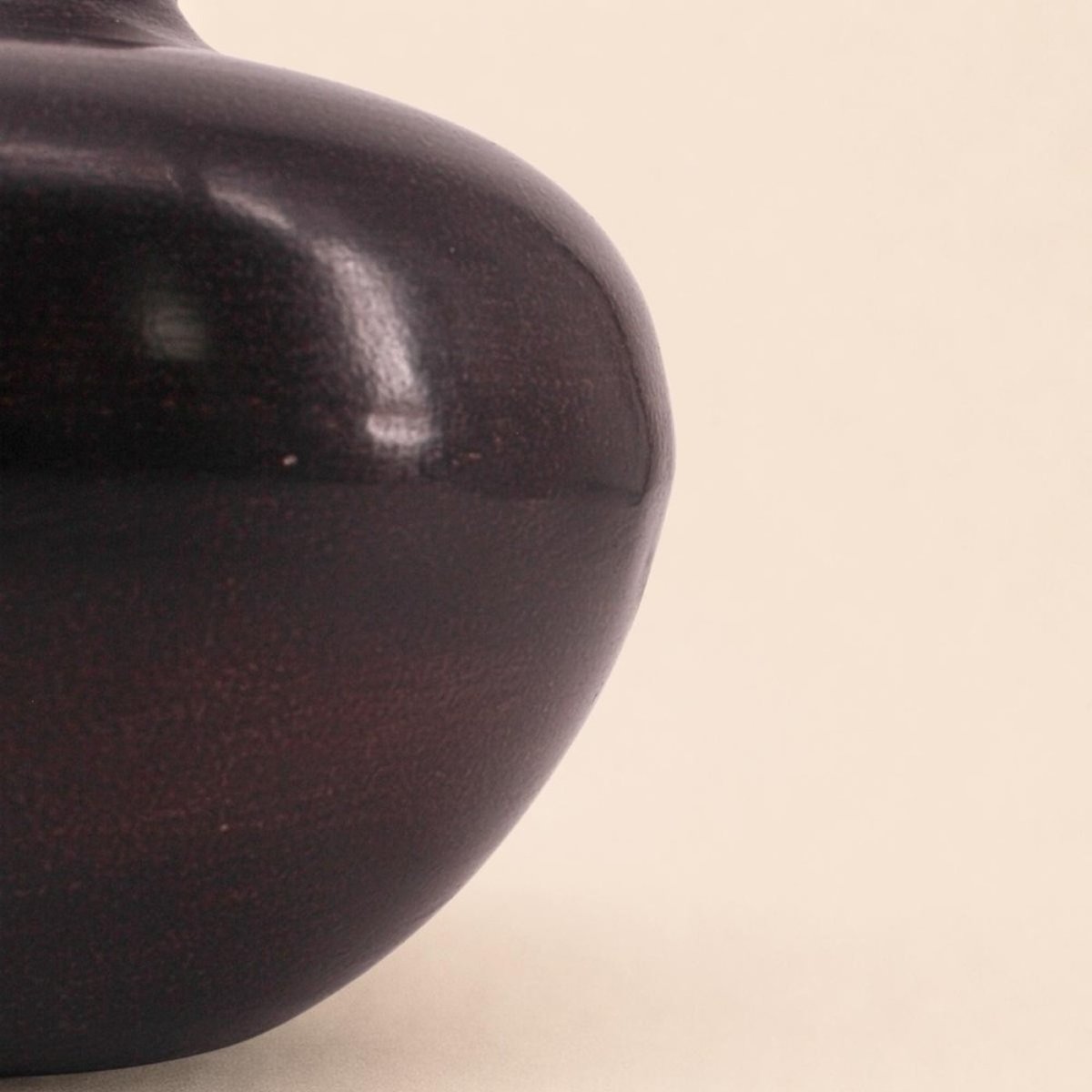 Vase design en métal H24cm noir, ORNAMI