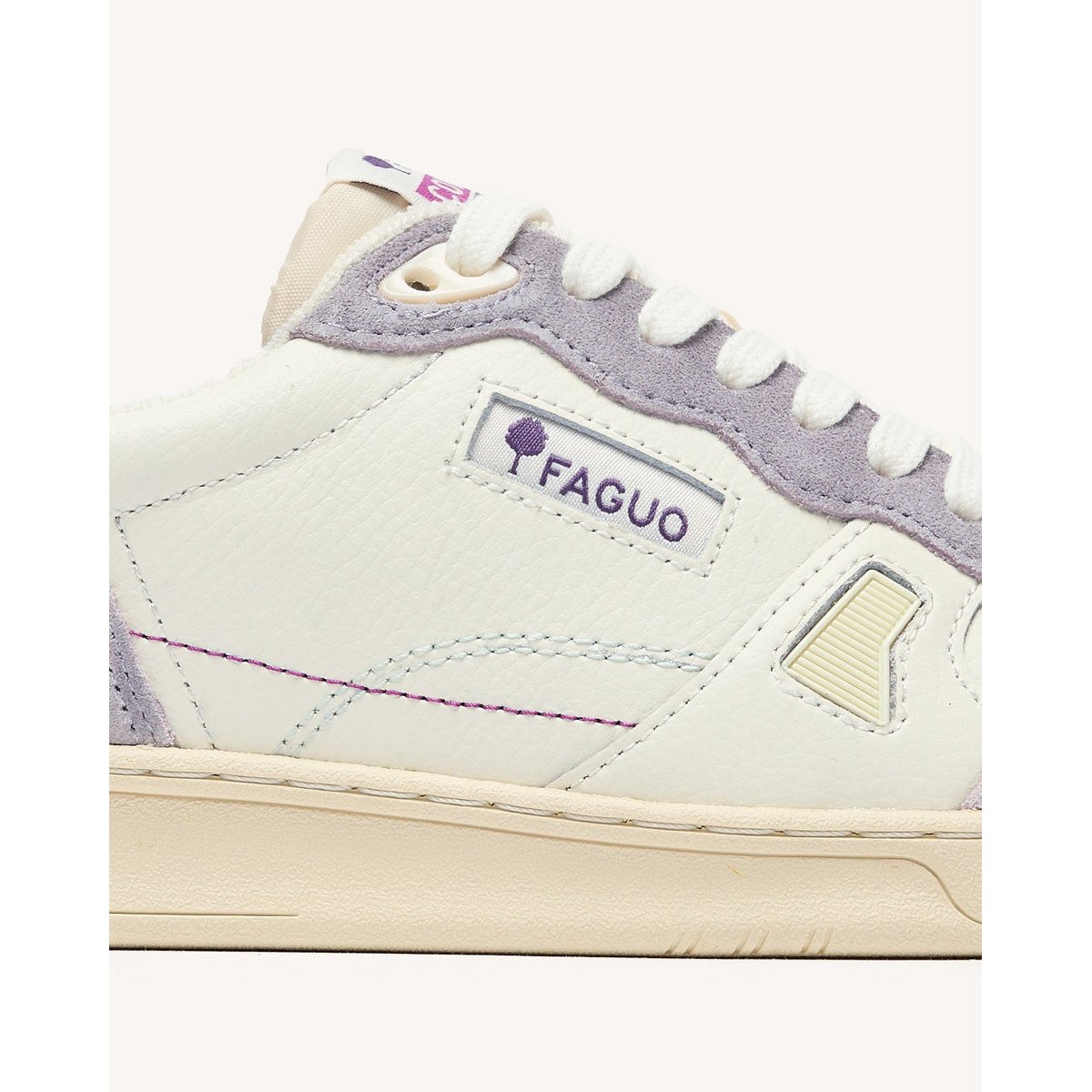 Baskets basses cuir suede COMMUTE 1 blanc et rose grisé, FAGUO