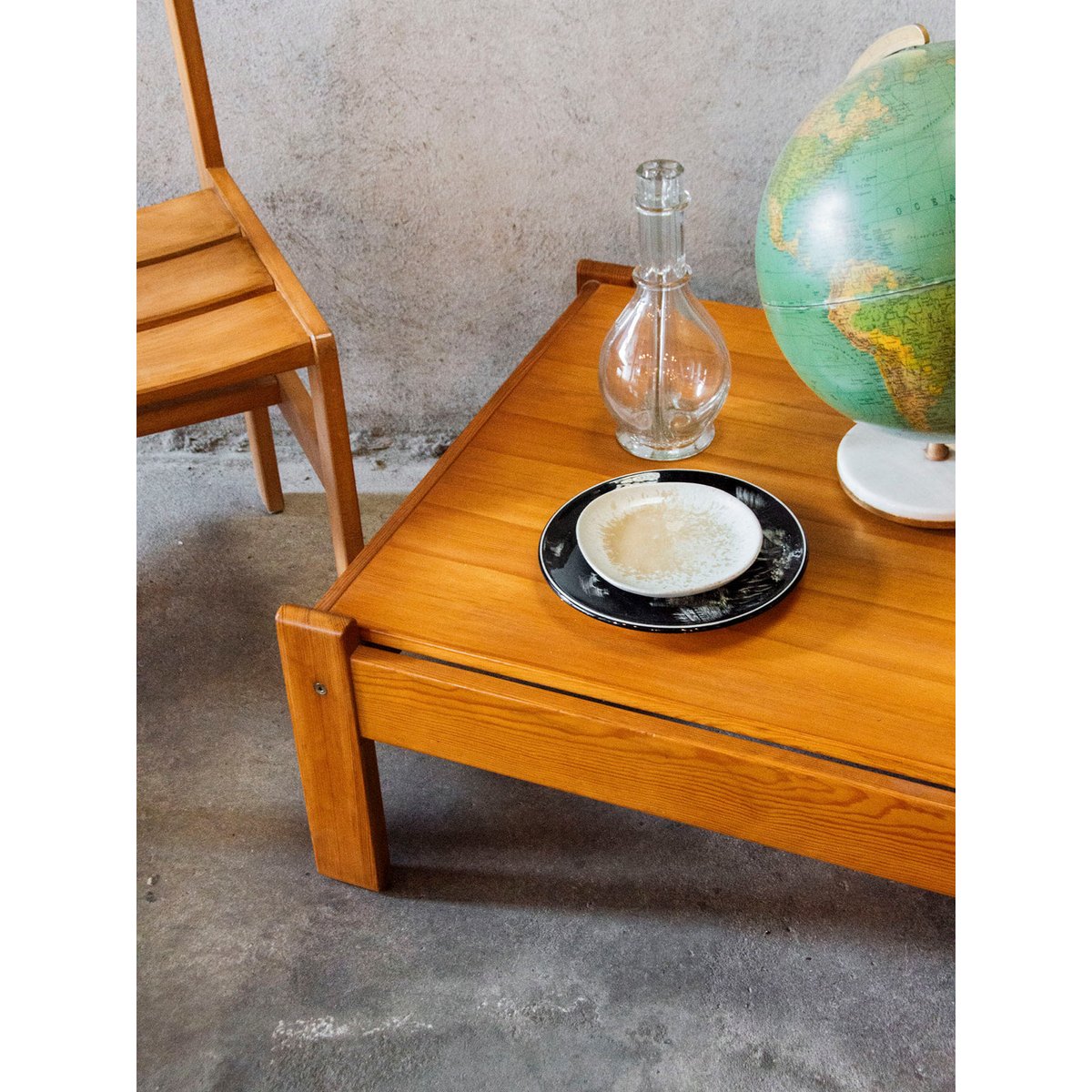 Table basse en pin Donna N°394 - Bon état bois, DEBONGOUT