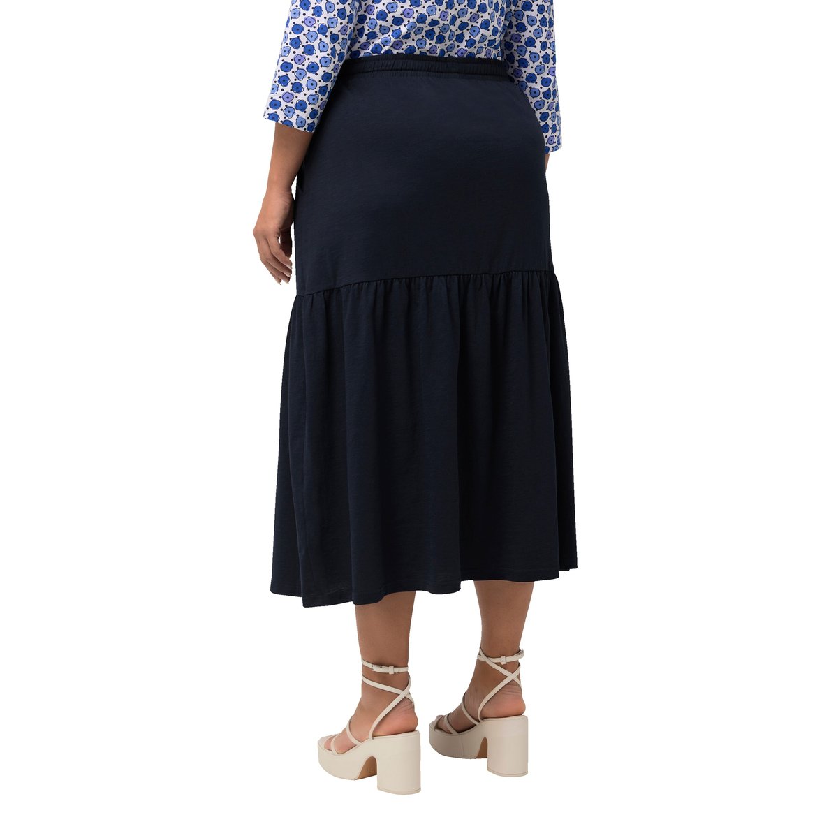 Jupe en jersey texturé. Coupe évasée marine, ULLA POPKEN