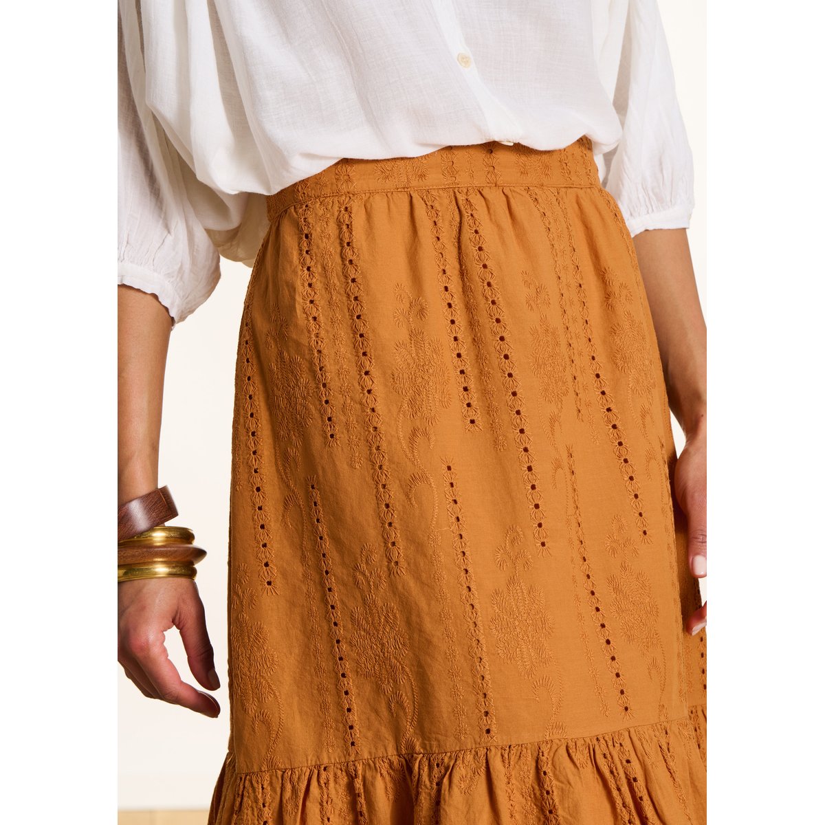 Jupe longue à volants en broderie anglaise tandoori, LA FEE MARABOUTEE