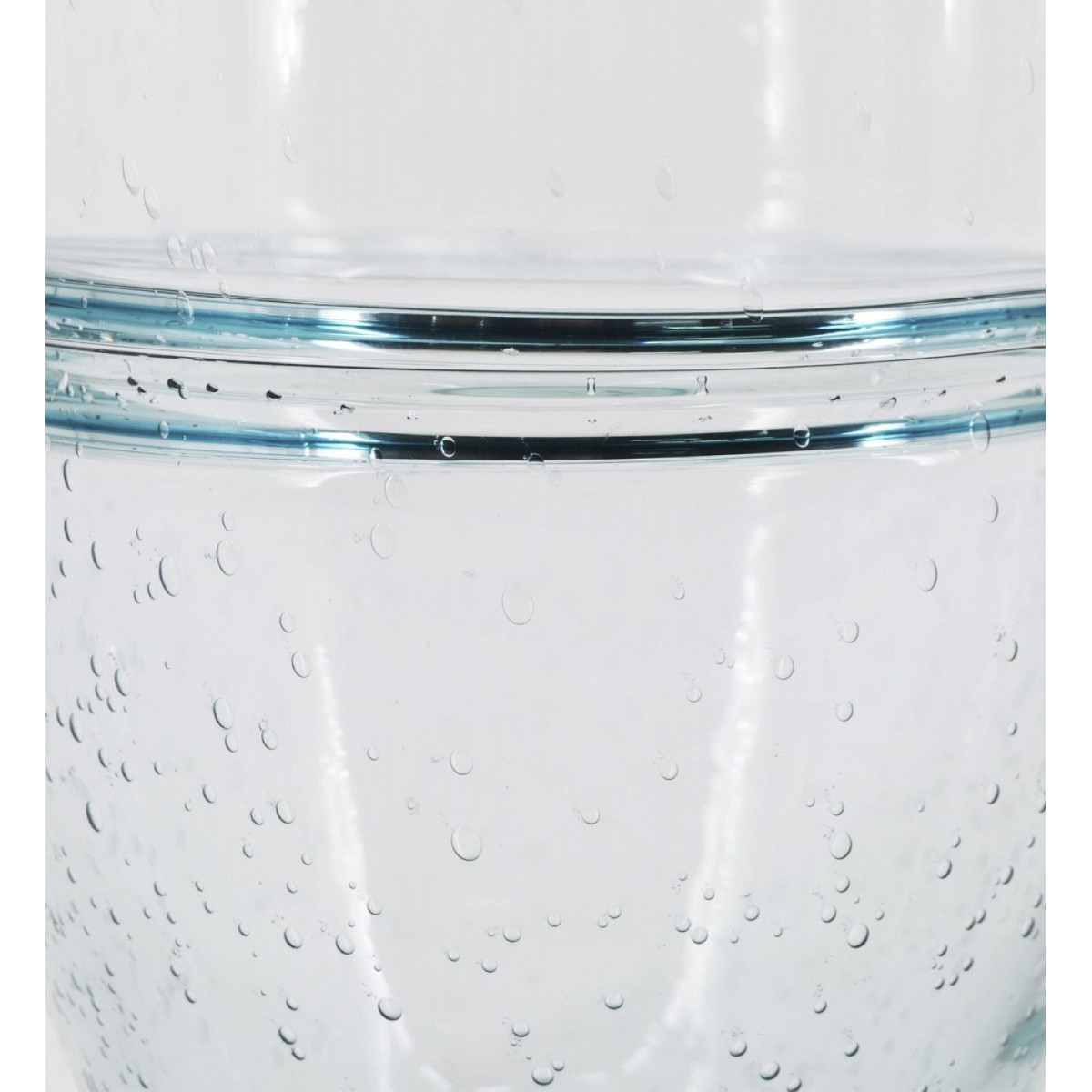Vase bleu, DECORATION D’AUTREFOIS