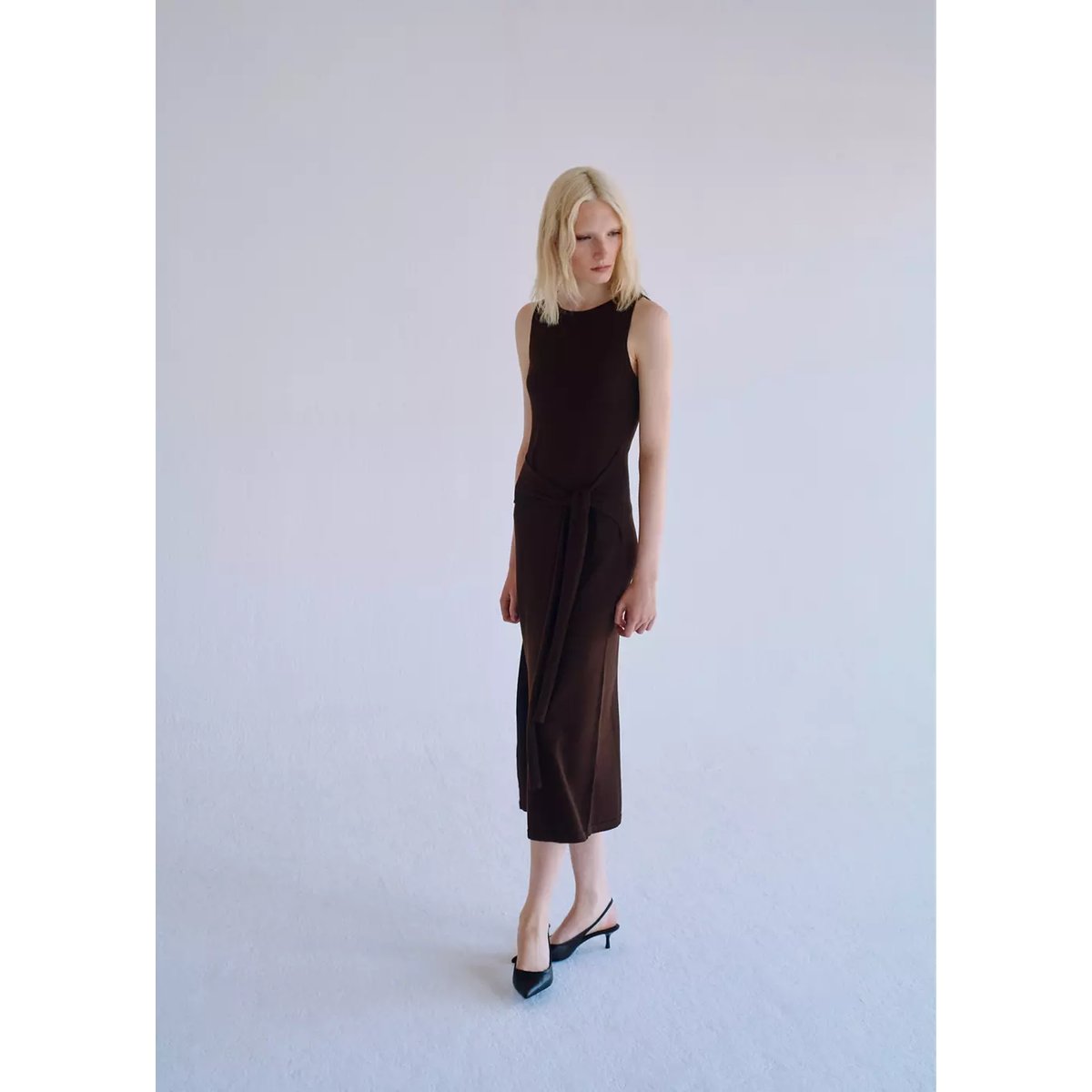 Robe maille nouée marron, MANGO