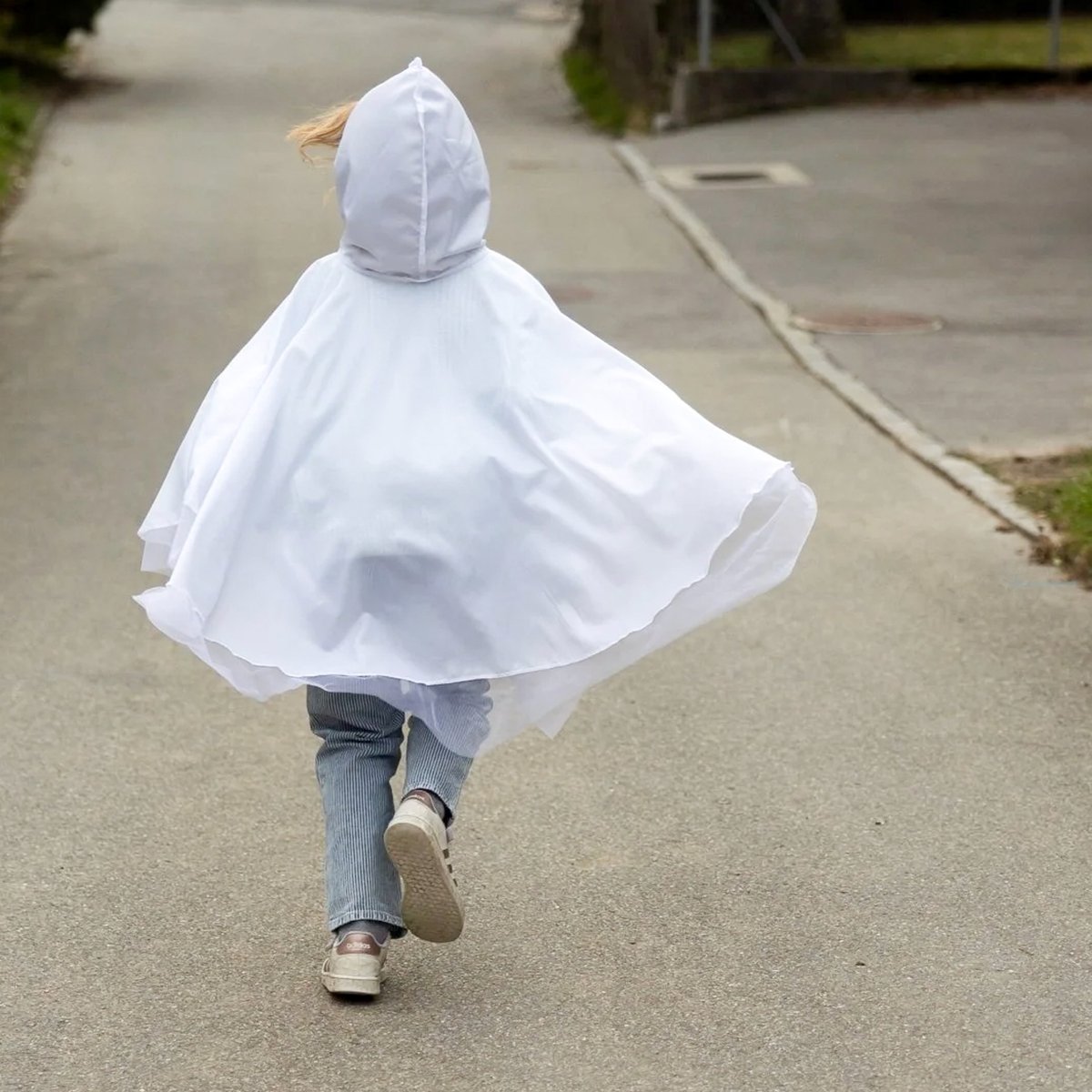 Déguisement enfant poncho à capuche fantôme Halloween blanc, GREAT PRETENDERS