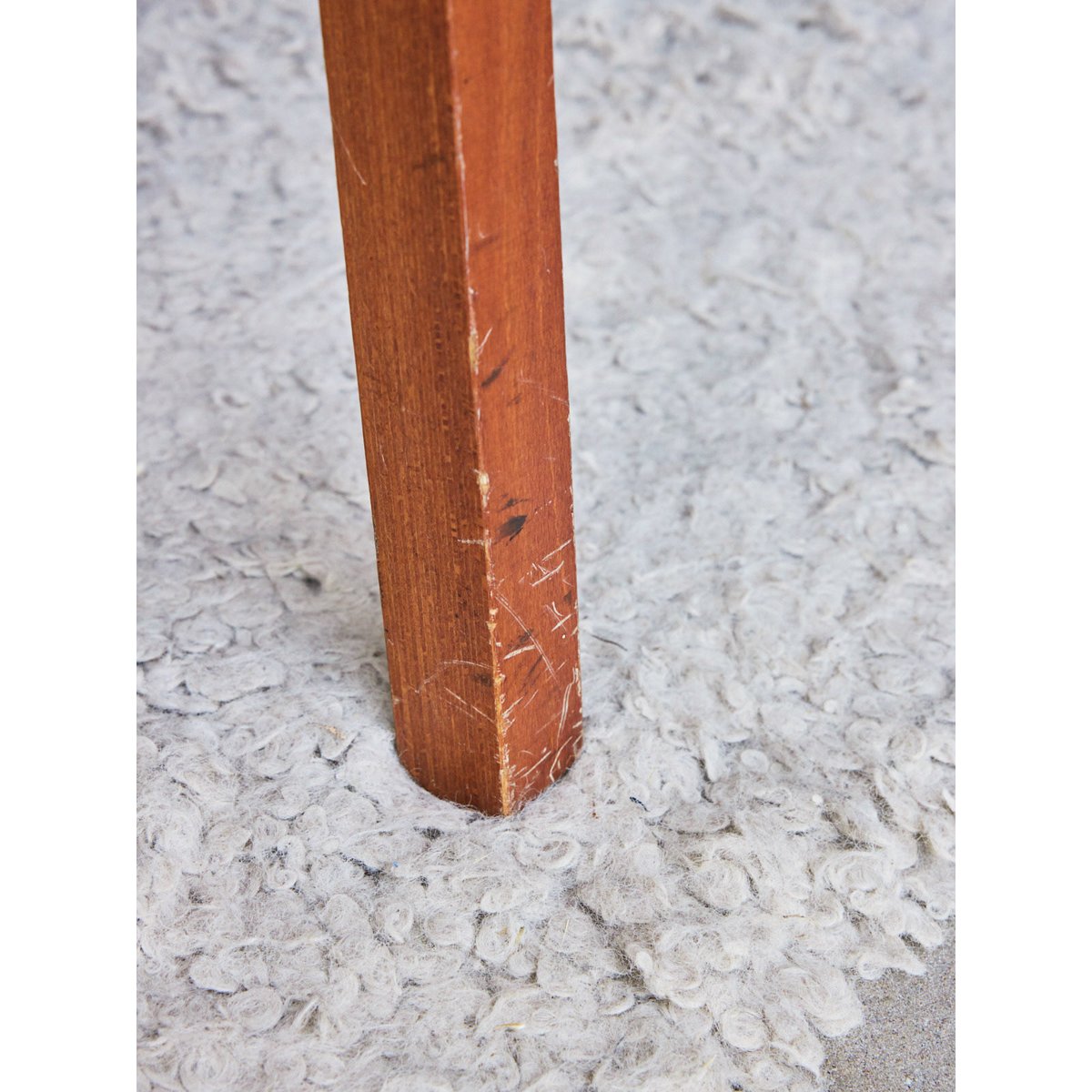 Paire de chaises scandinave en bois clair Alma N°1665 - Bon état bois clair, DEBONGOUT
