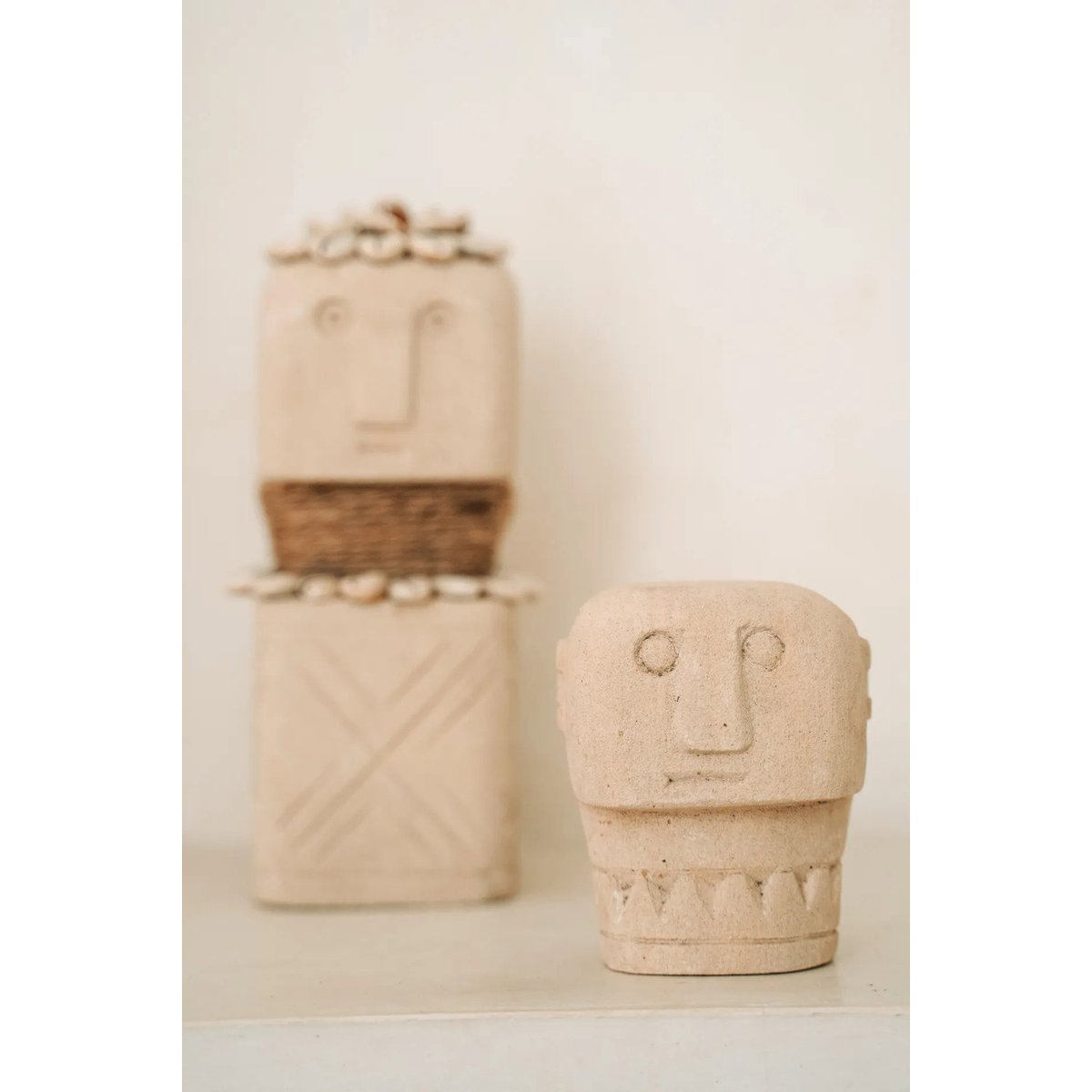 Statuette en grès SUMBA beige, BAZAR BIZAR