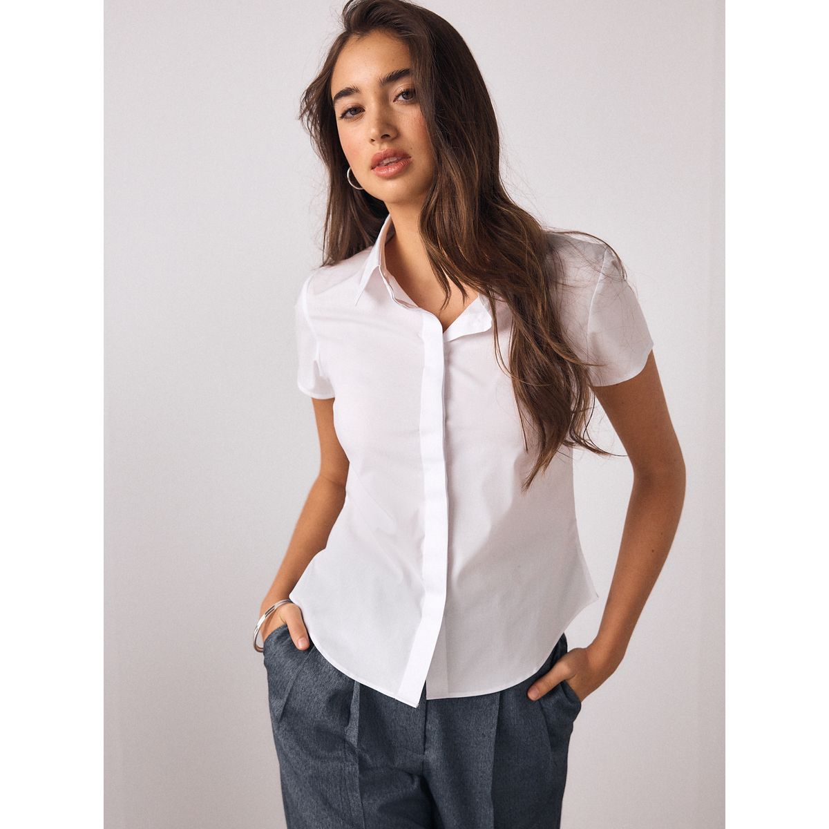Chemise stretch ajustée à manches courtes blanc, NEXT