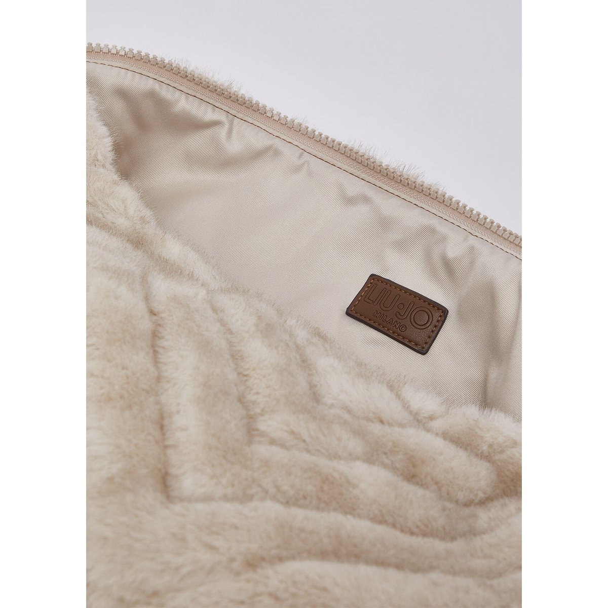 Sac grand format en imitation fourrure crème, LIU JO