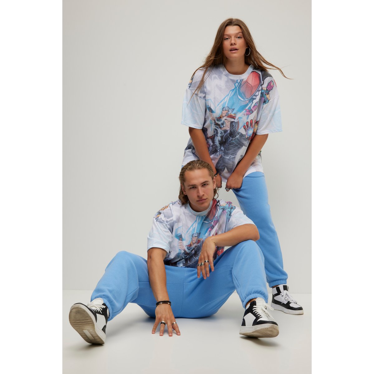 T-shirt oversized à col rond et blanc cassé, STUDIO UNTOLD
