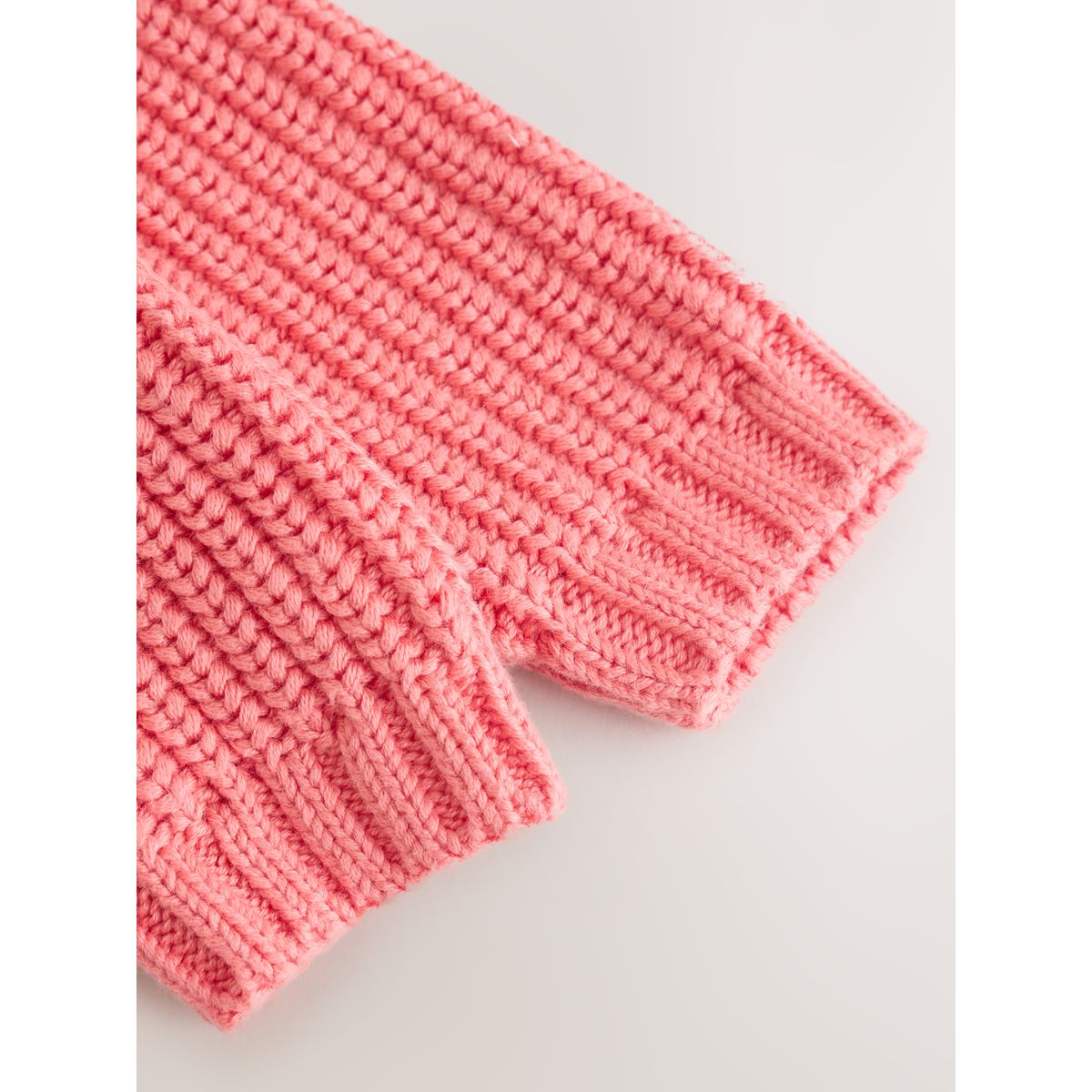 Cardigan bébé brodé dans le dos fraise rose, NEXT
