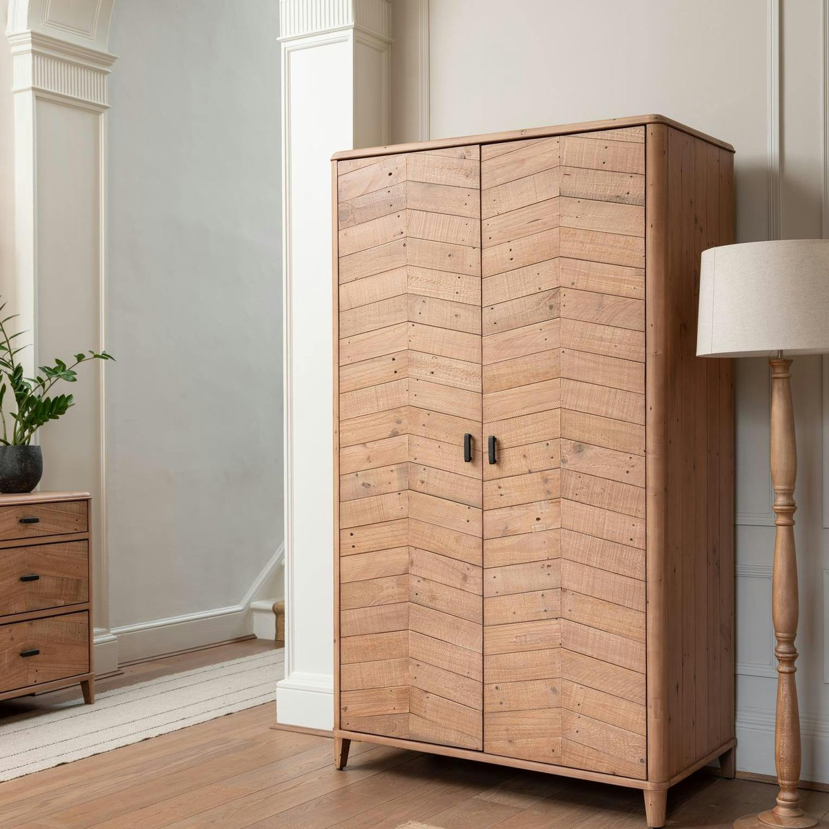 Armoire penderie en bois recyclé FSC HANOI bois naturel, PIER IMPORT