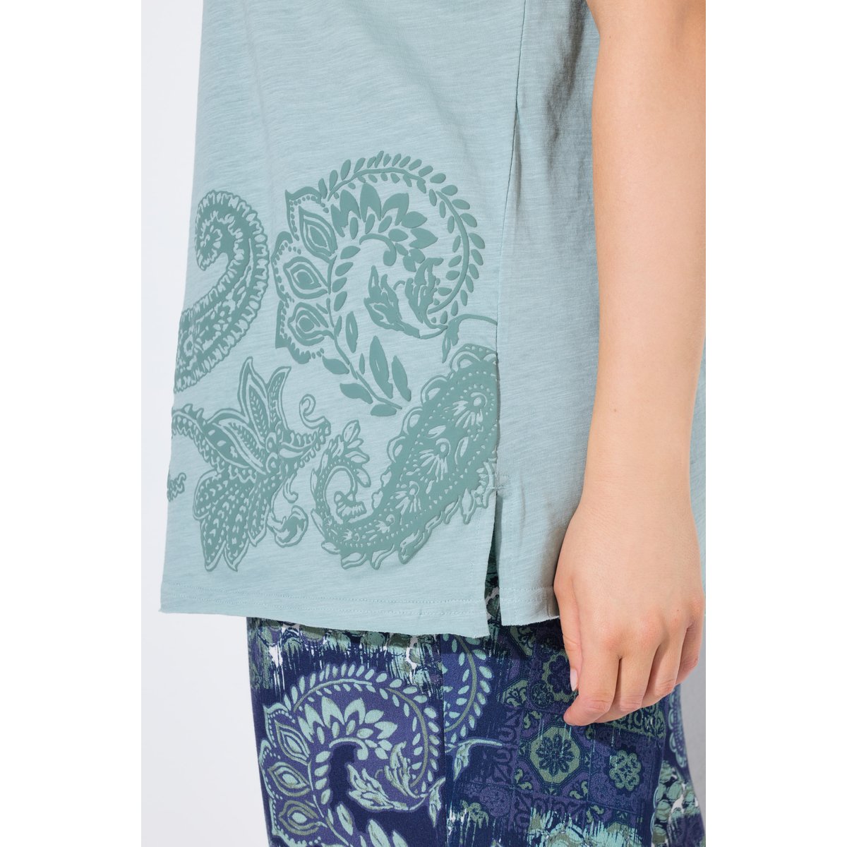 T-shirt oversize, fleurs 3D vert mousse clair, ULLA POPKEN