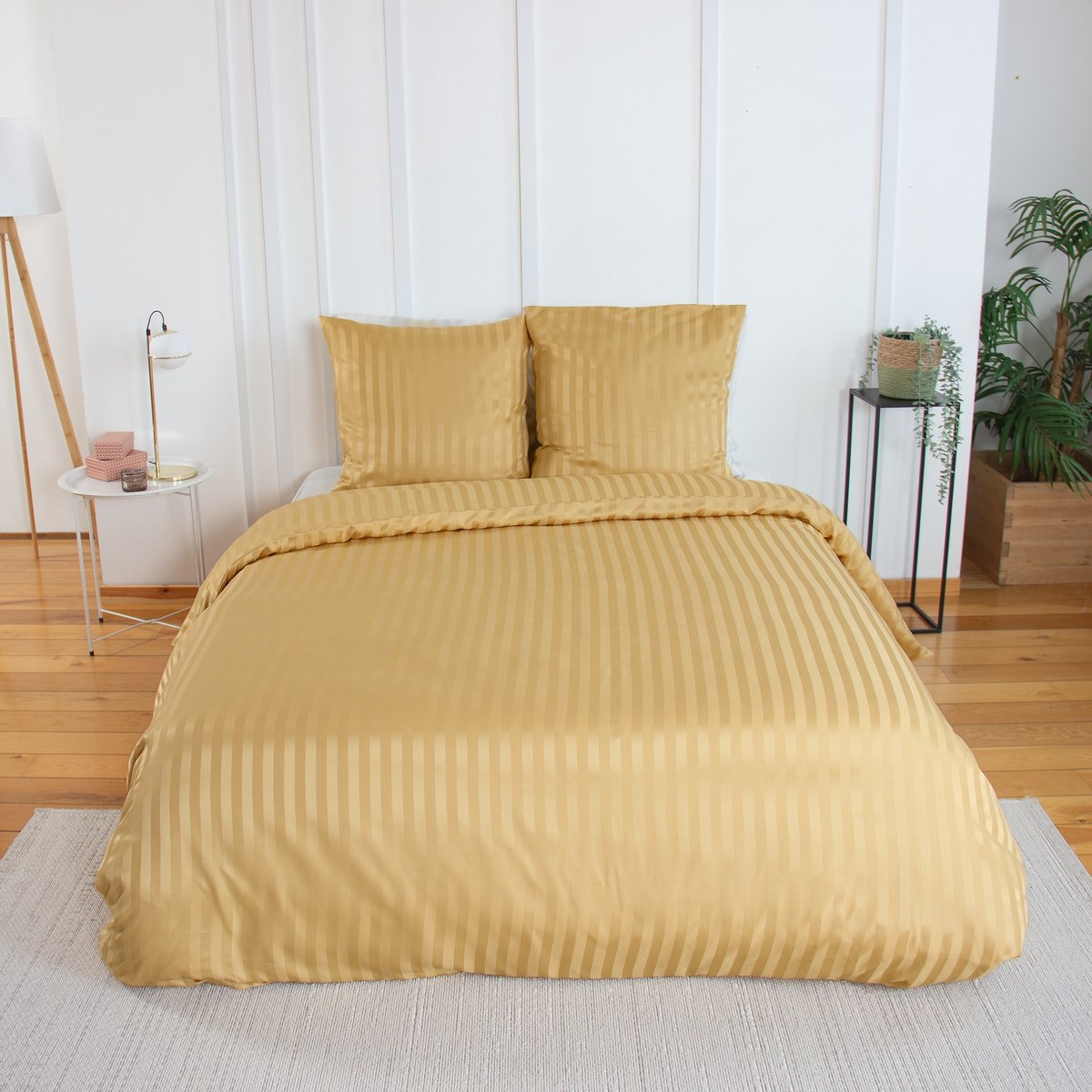 Parure de lit - housse de couette avec taies en satin jaune, EDEN