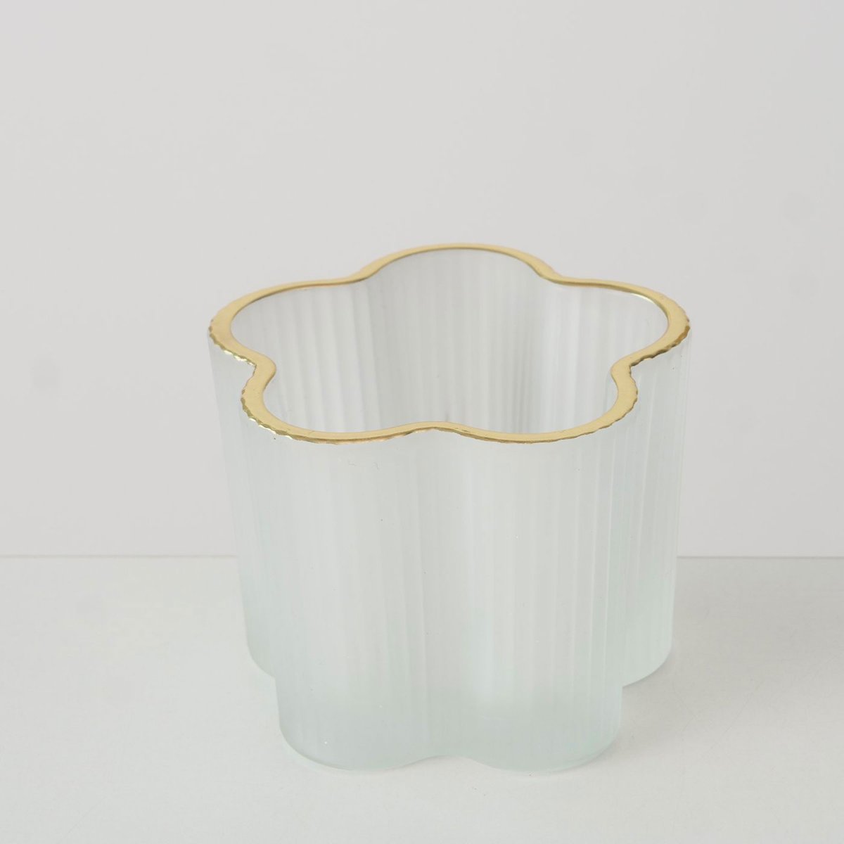 Set de 2 bougeoirs en verre strié et liseré doré 7.5x7.5x6cm transparent, WADIGA