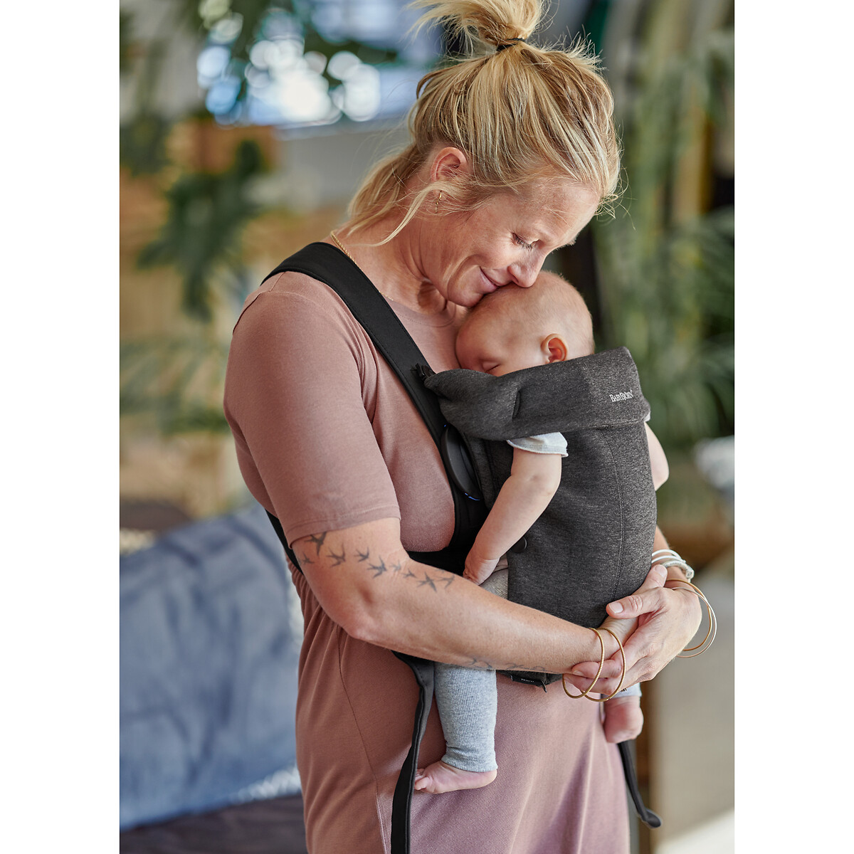 Porte bébé mini jersey 3D gris charbon, BABYBJORN