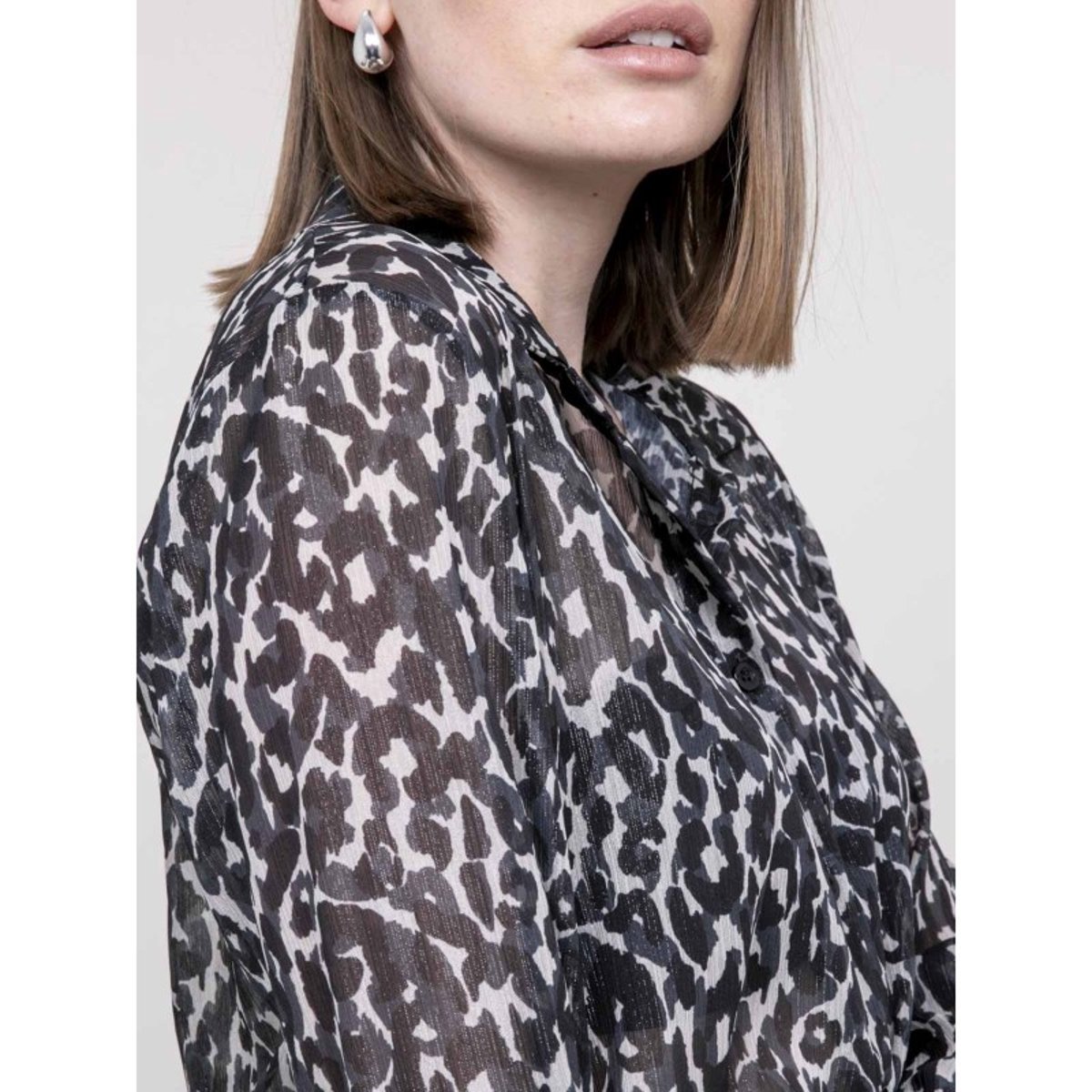 Blouse Motif Léopard Onesine noir, DONA LISA