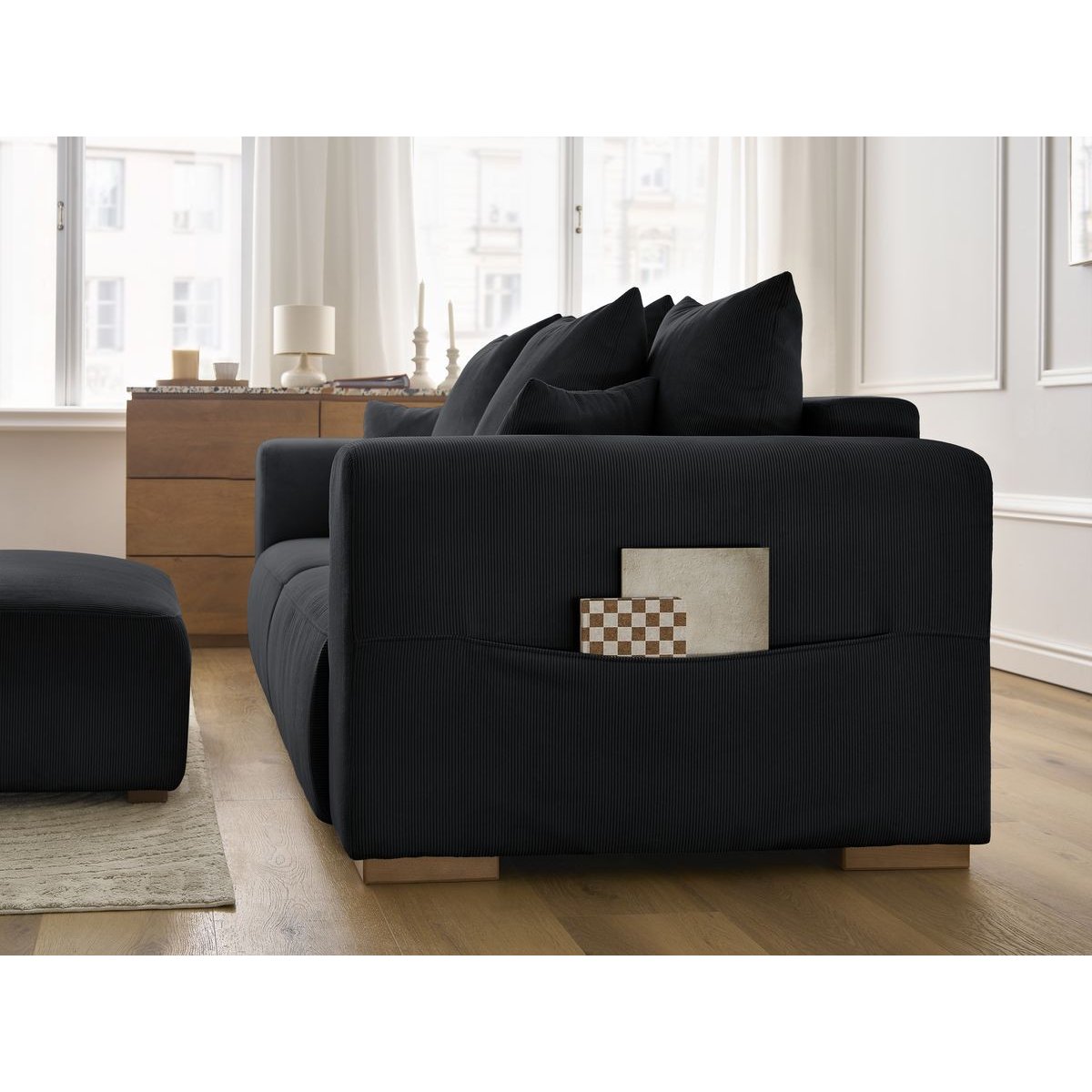 Canapé droit fixe 4 places en velours côtelé avec pouf, SIDONIE noir, BOBOCHIC
