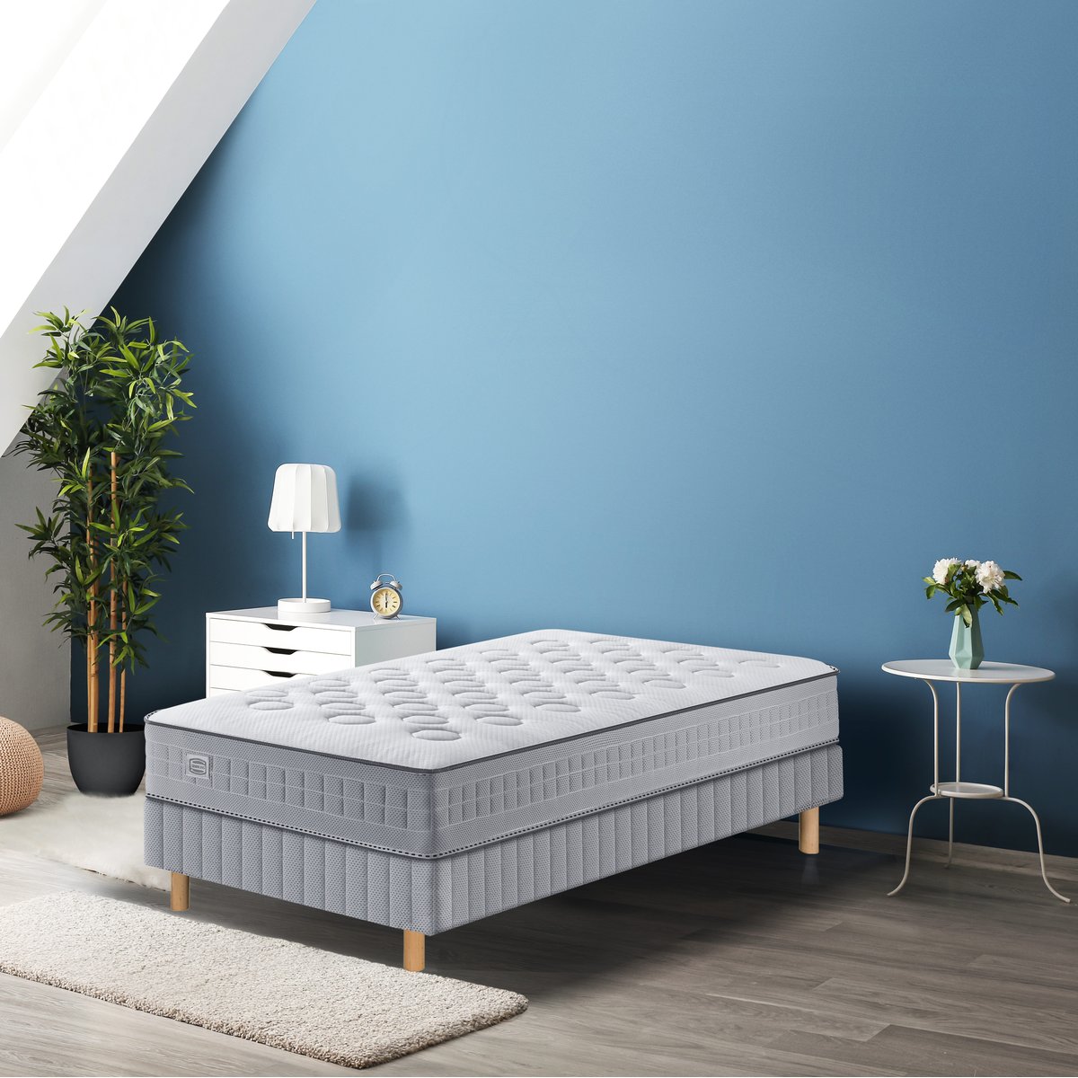 Matelas INITIAL 90x200, ressort ensachés, ferme, H23 blanc, SIMMONS