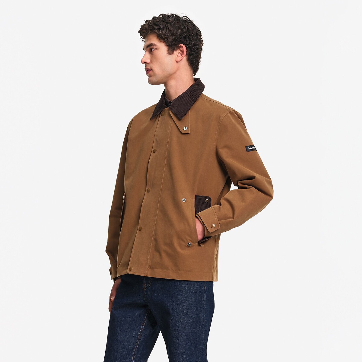 Veste déperlante avec col en velours côtelé marron, AIGLE